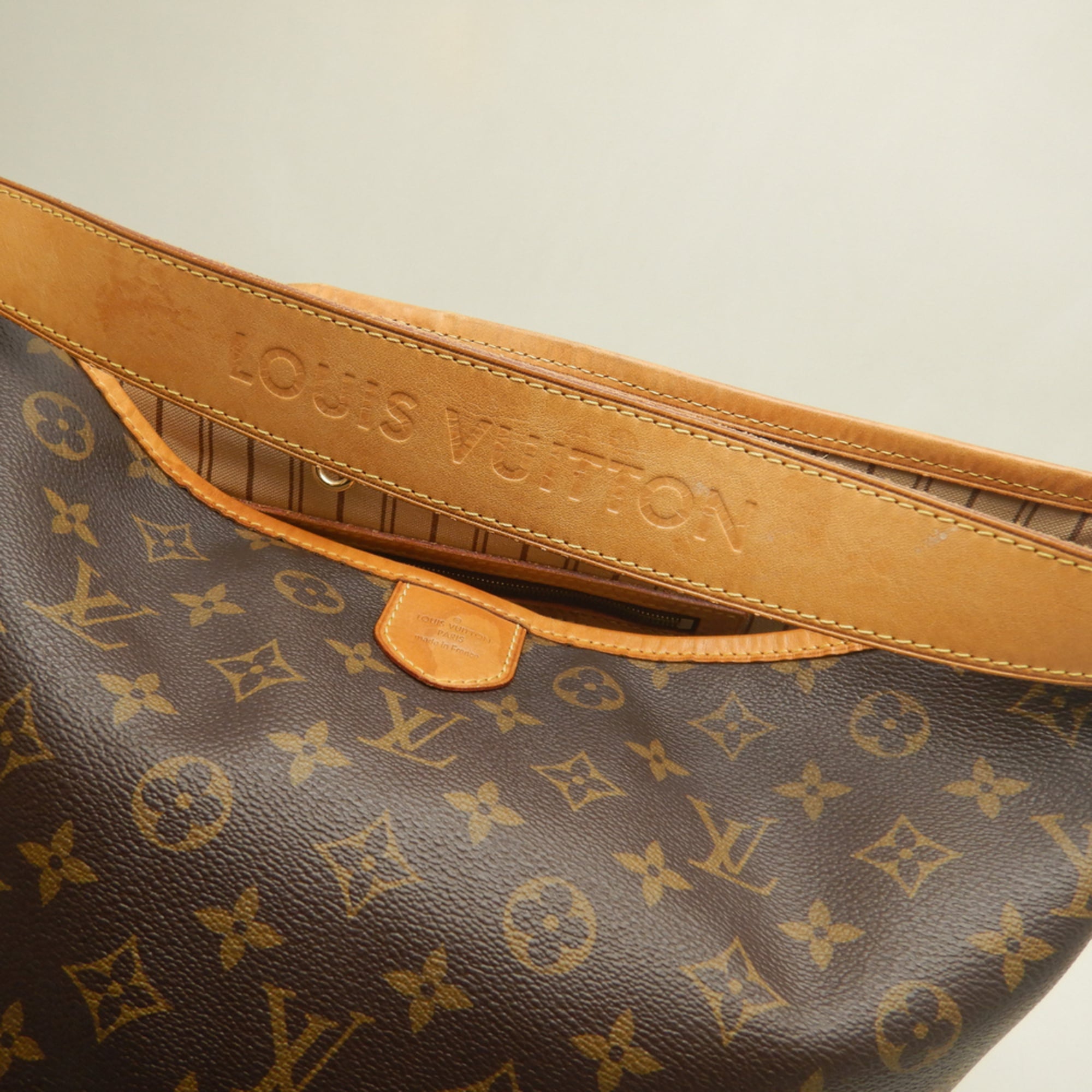 Louis Vuitton Brown Monogram Canvas Shoulder Bag (Pre-Owned)