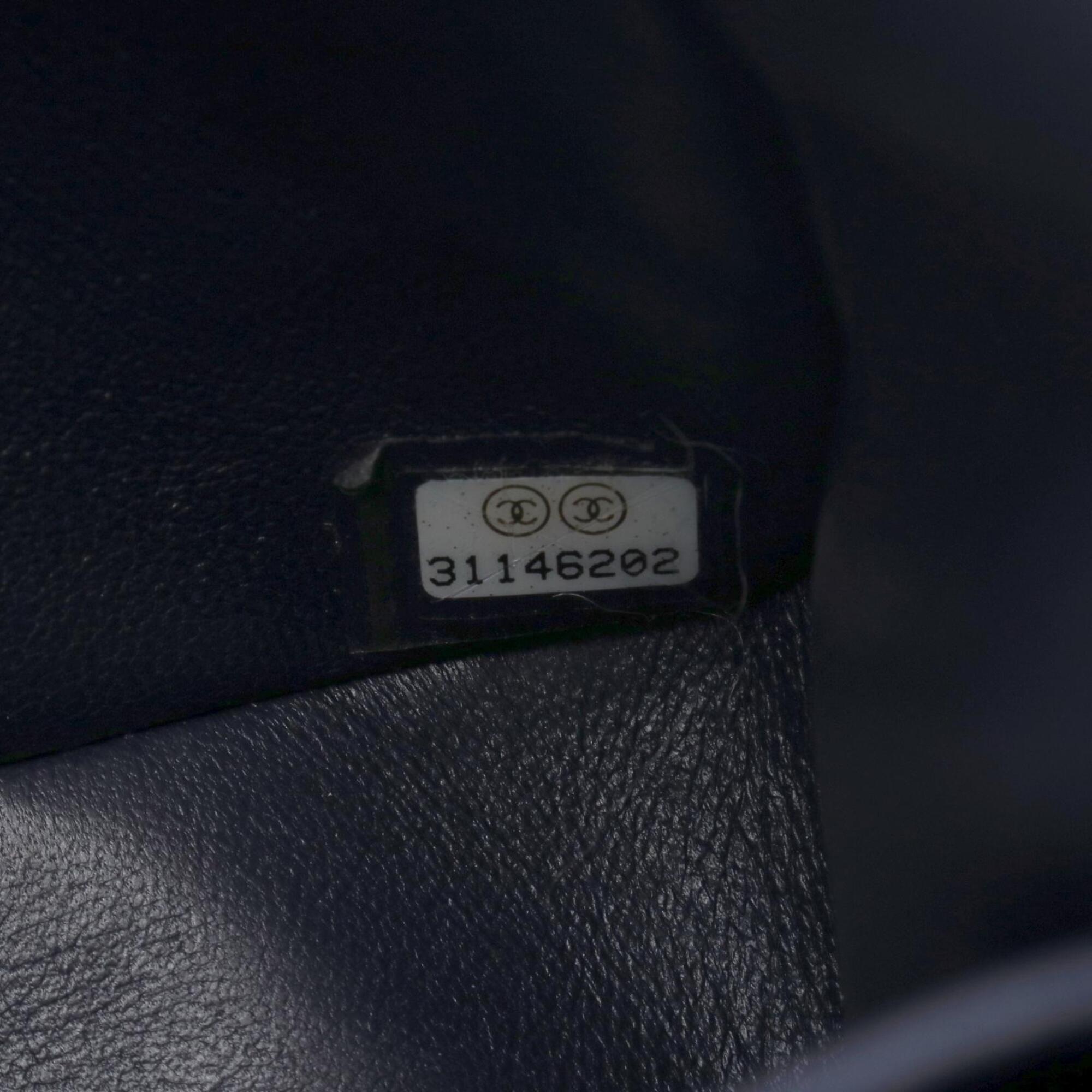Chanel Navy Grained Calfskin Handbag Shoulder Bag (Pre-Owned)