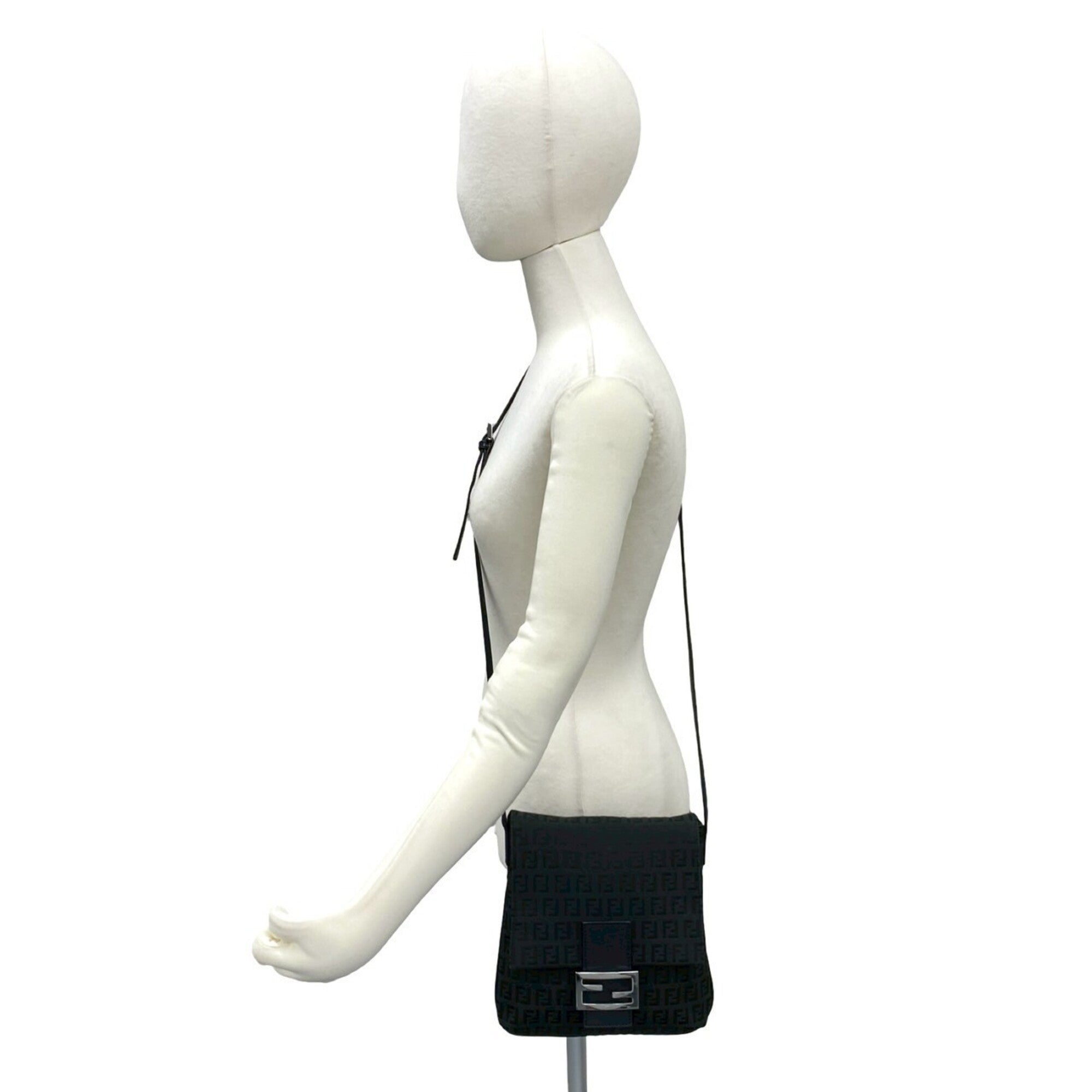 Fendi Black Canvas Leather Pochette Shoulder Bag (Pre-Owned)