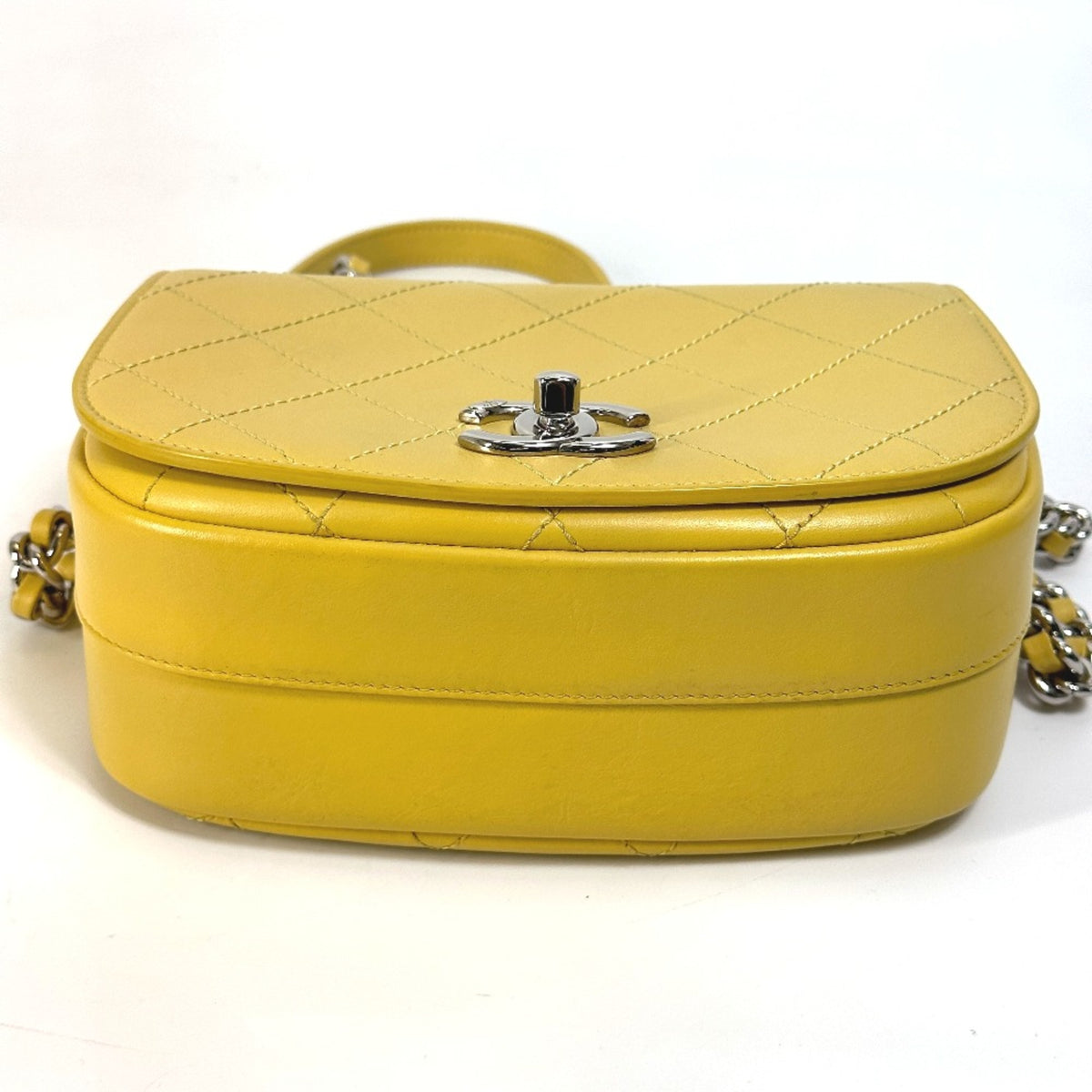 Chanel Yellow Leather Shoulder Bag (Pre-Owned)
