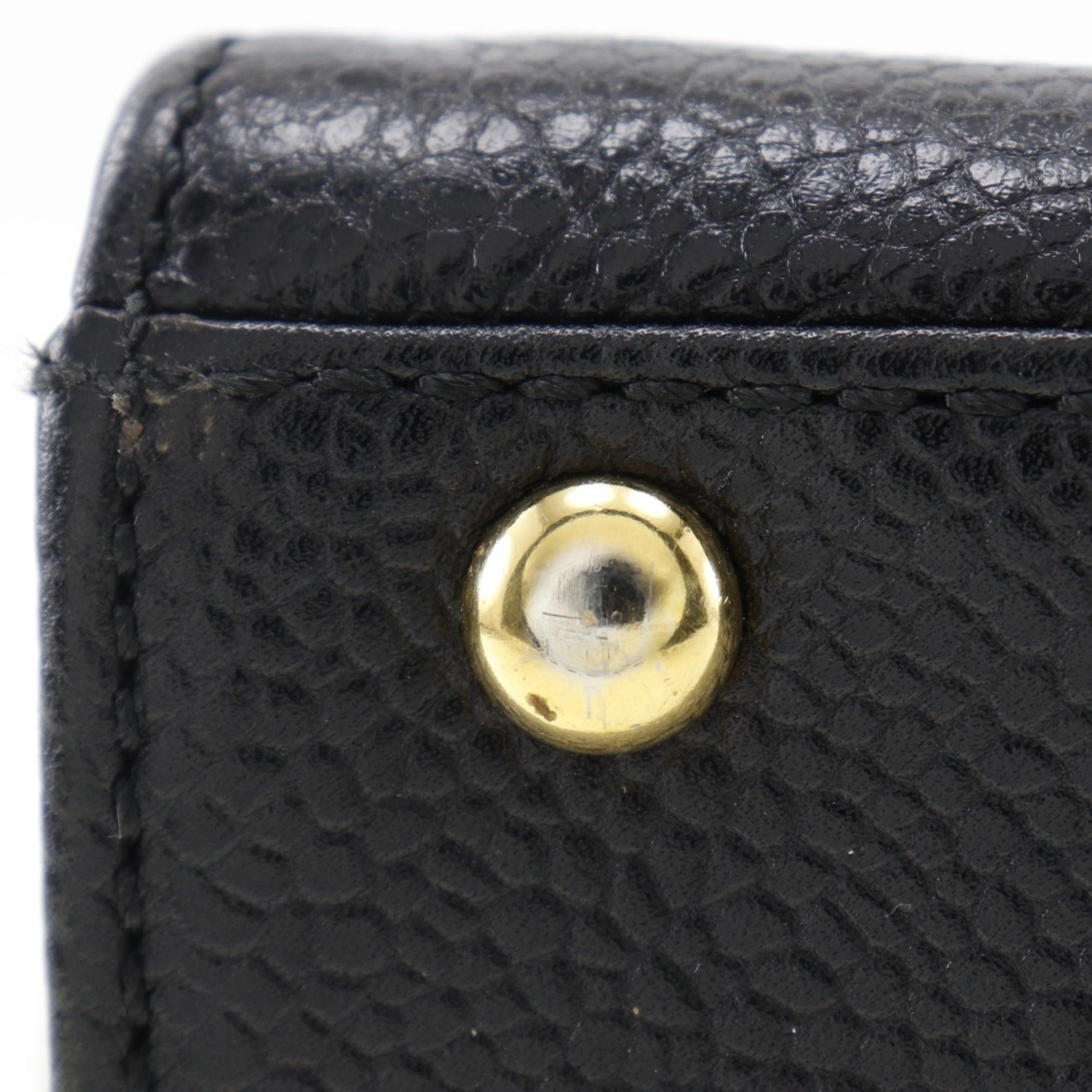 Chanel Black Caviar Leather Handbag (Pre-Owned)