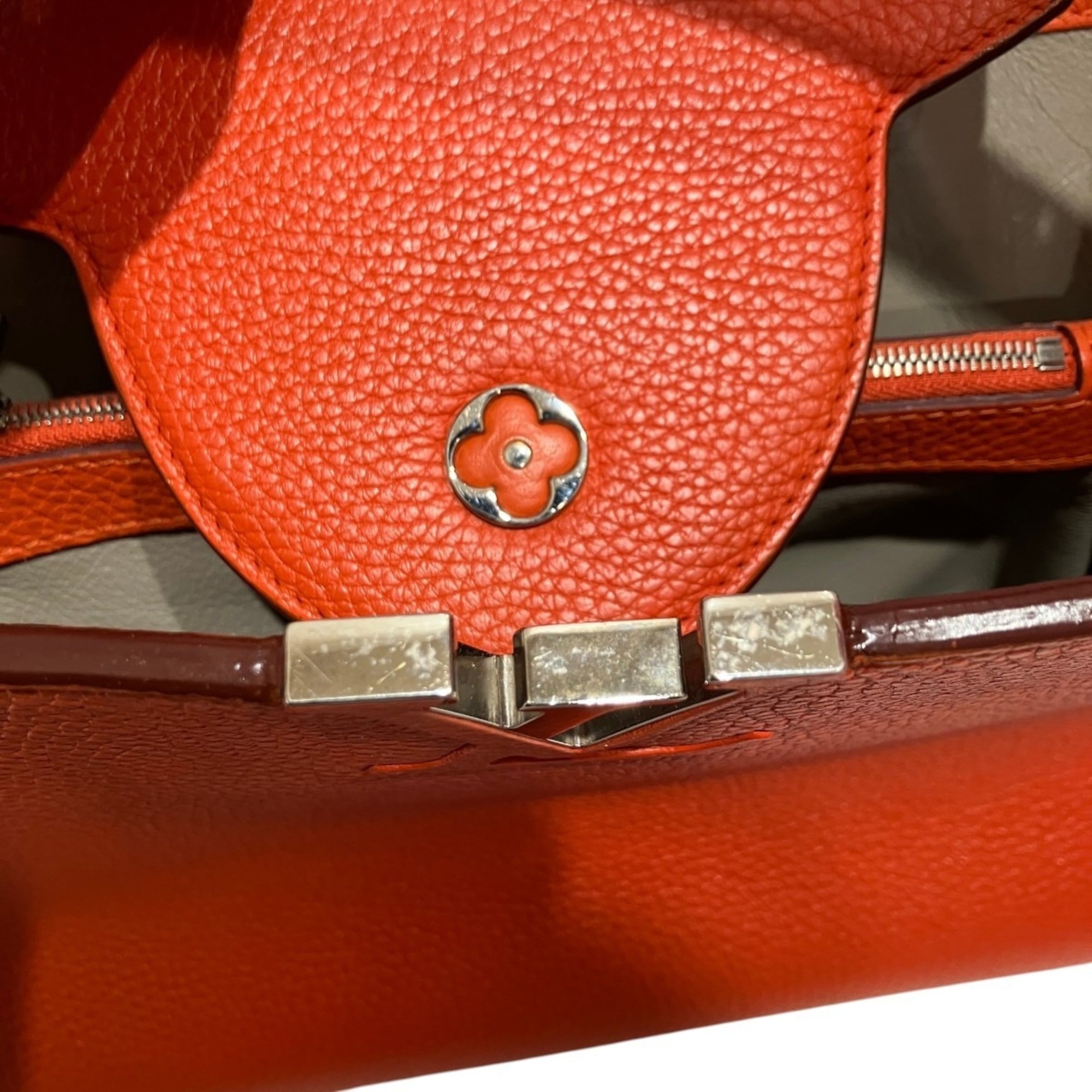 Louis Vuitton Clementine Leather Handbag (Pre-Owned)