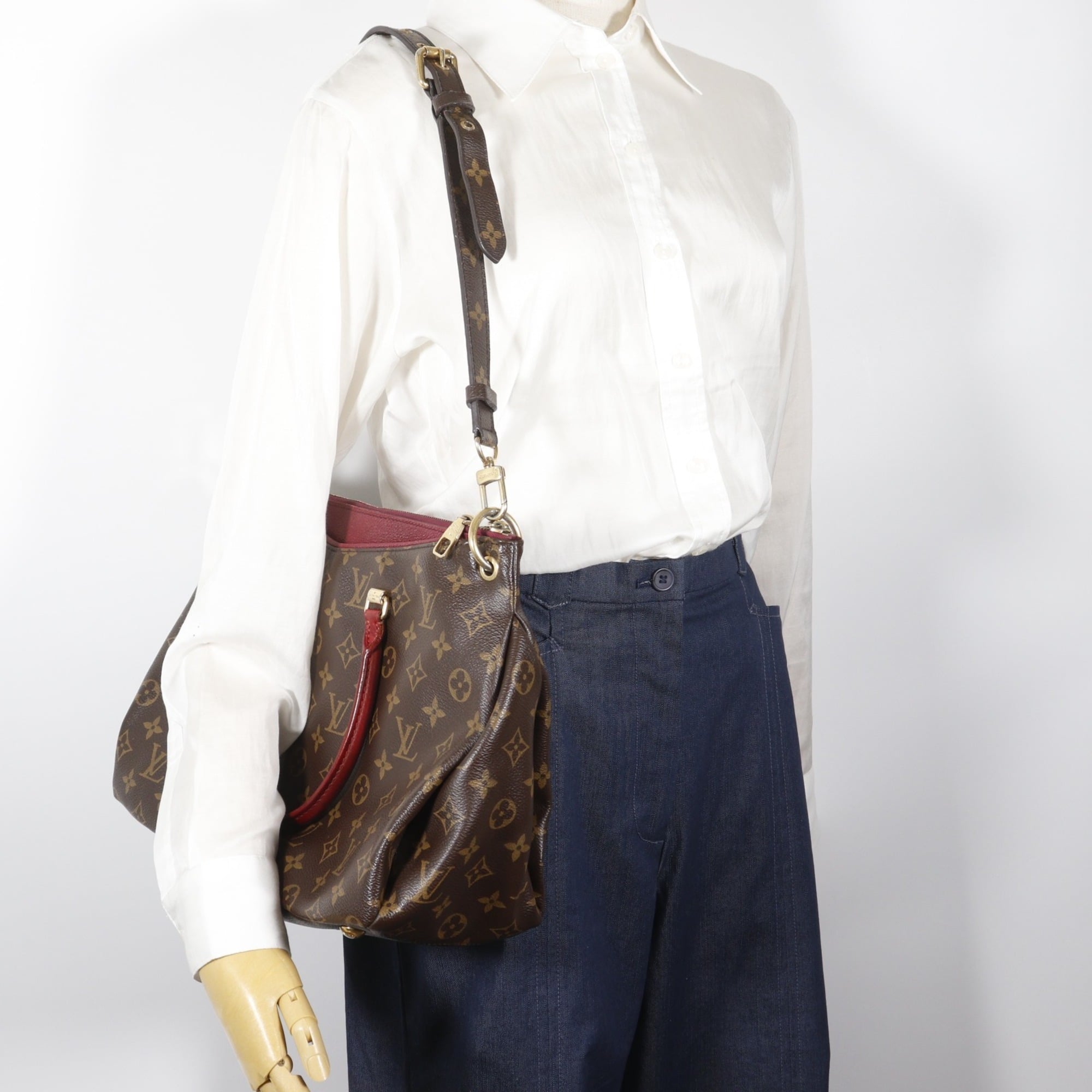 Louis Vuitton Monogram Brown Monogram Handbag (Pre-Owned)