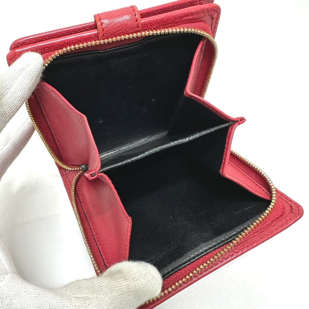 Loewe Red Color Leather Wallet (Bi-Fold) (Pre-Owned)