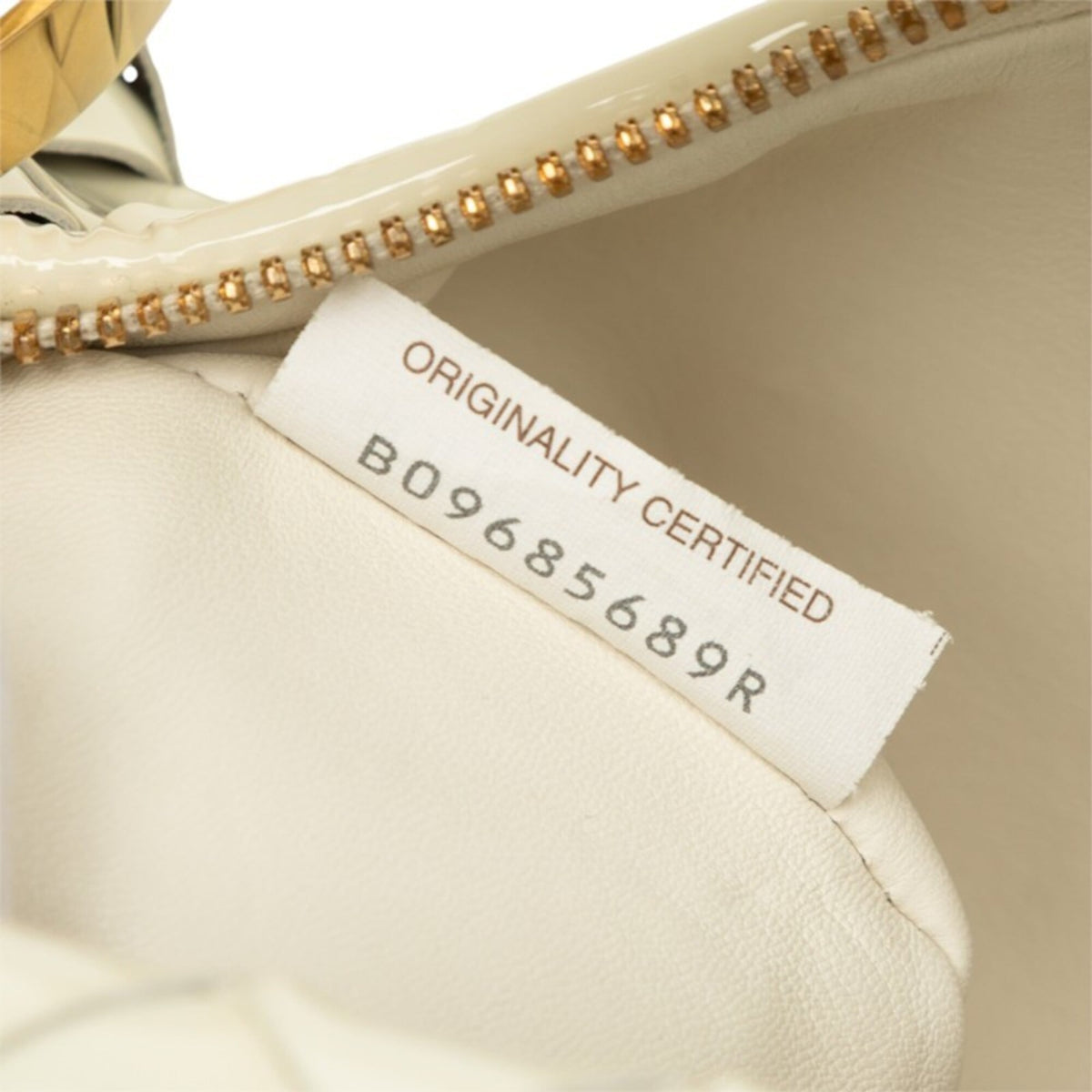 Bottega Veneta White Patent Leather Handbag (Pre-Owned)