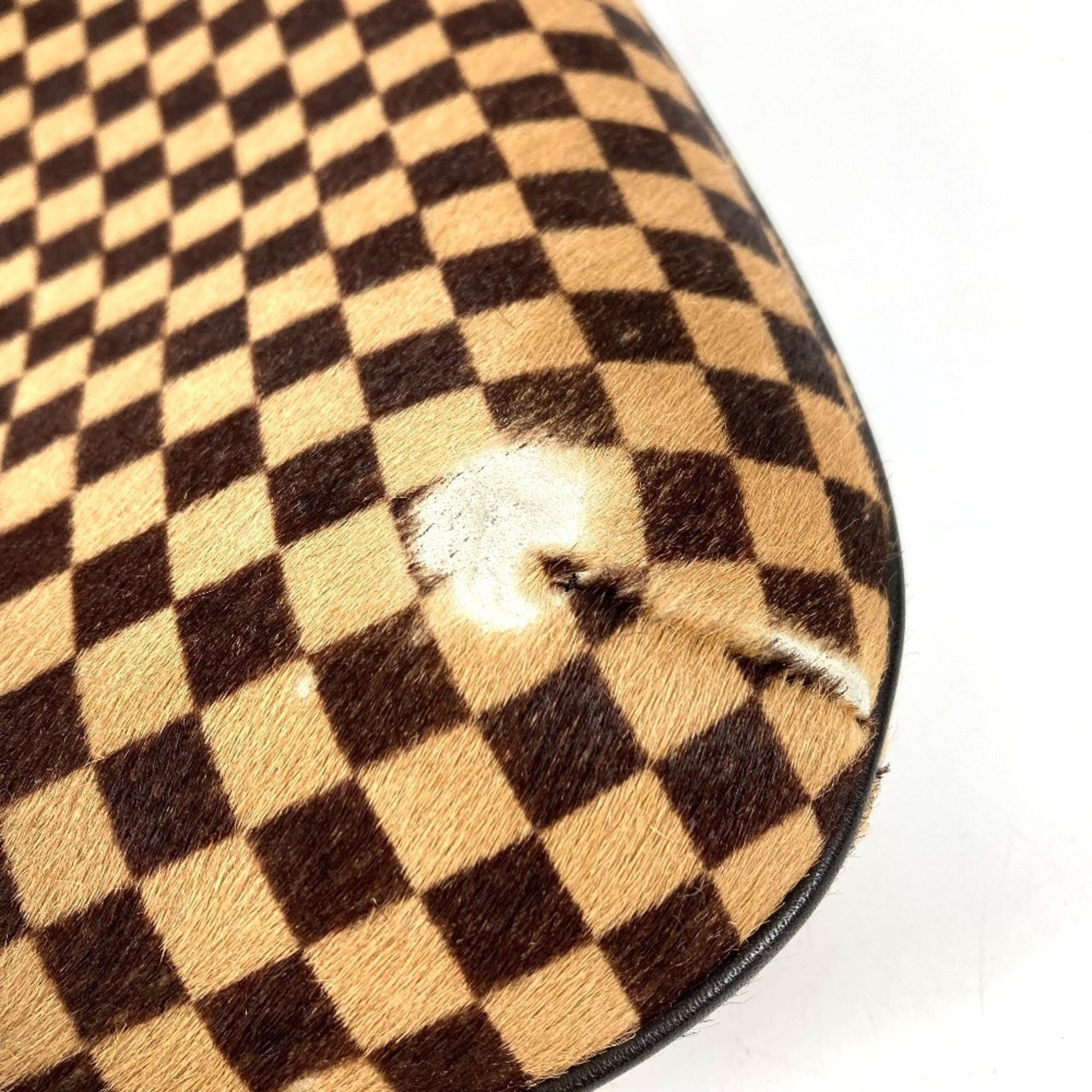 Louis Vuitton Taiga Brown Leather Handbag Pouch (Pre-Owned)