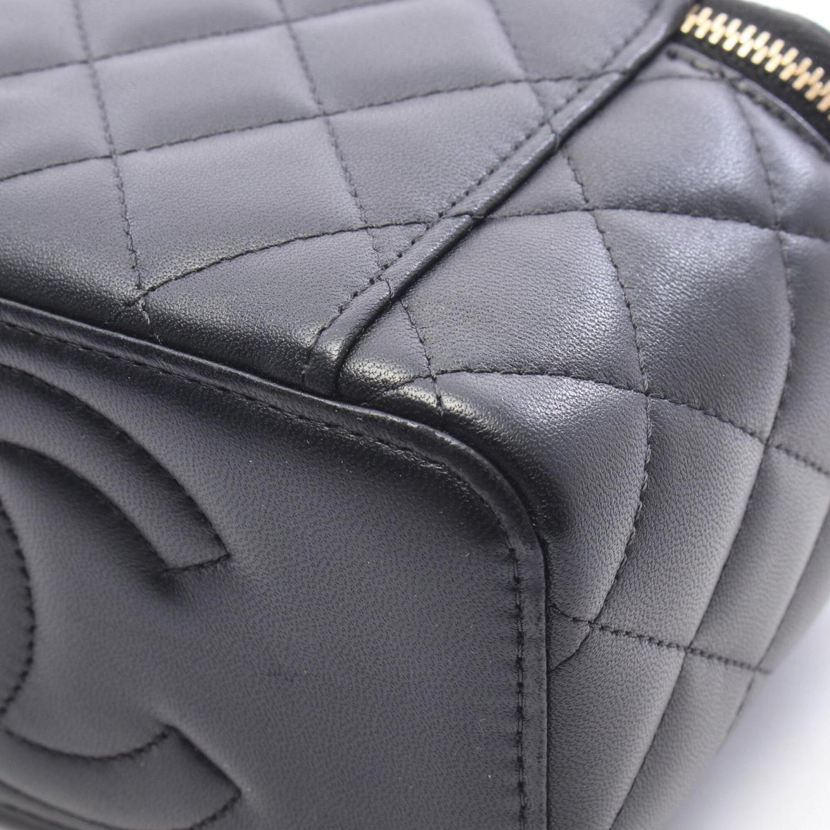 Chanel Black Leather Handbag Shoulder Bag (Pre-Owned)