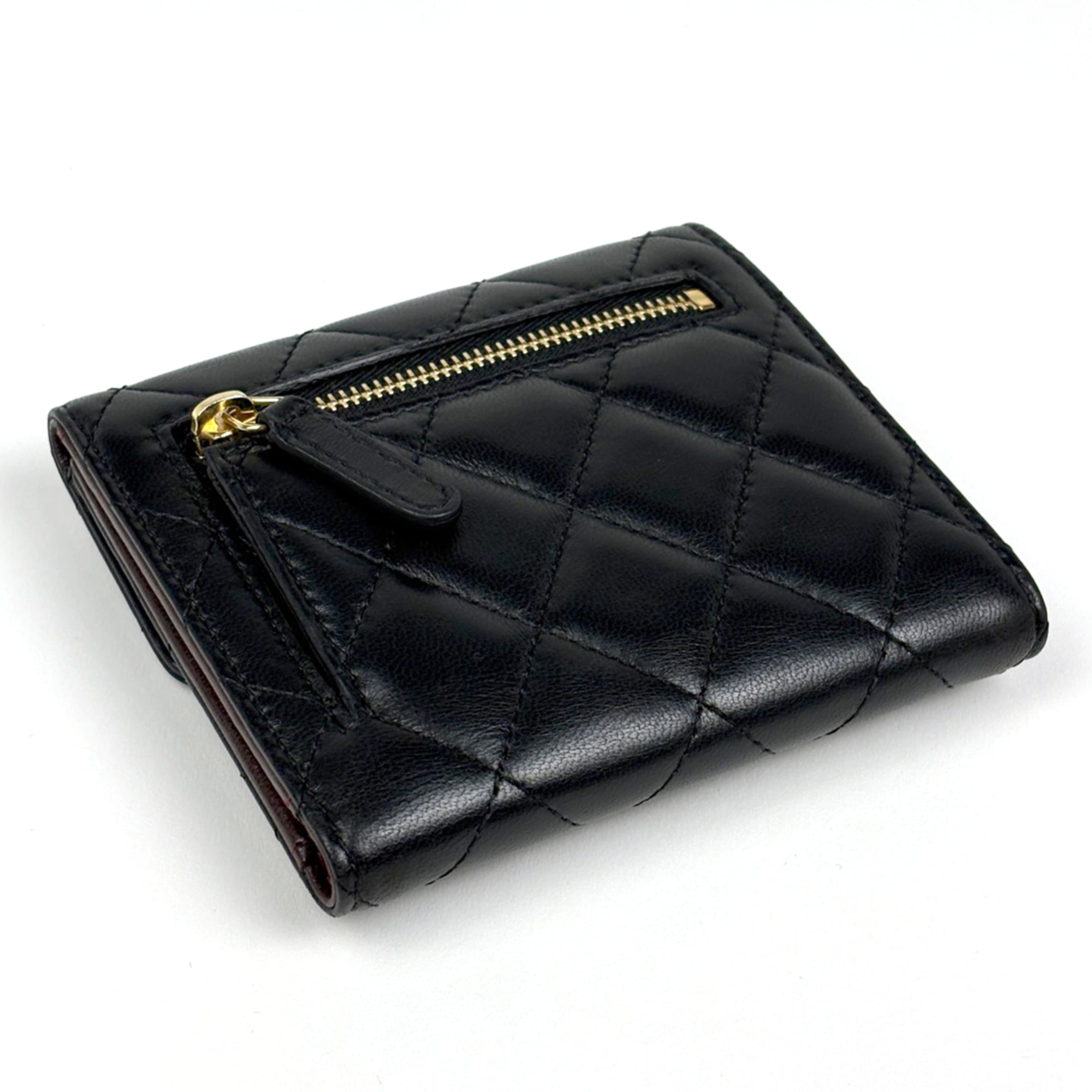 Chanel Black Leather Wallet (Tri-Fold) (Pre-Owned)
