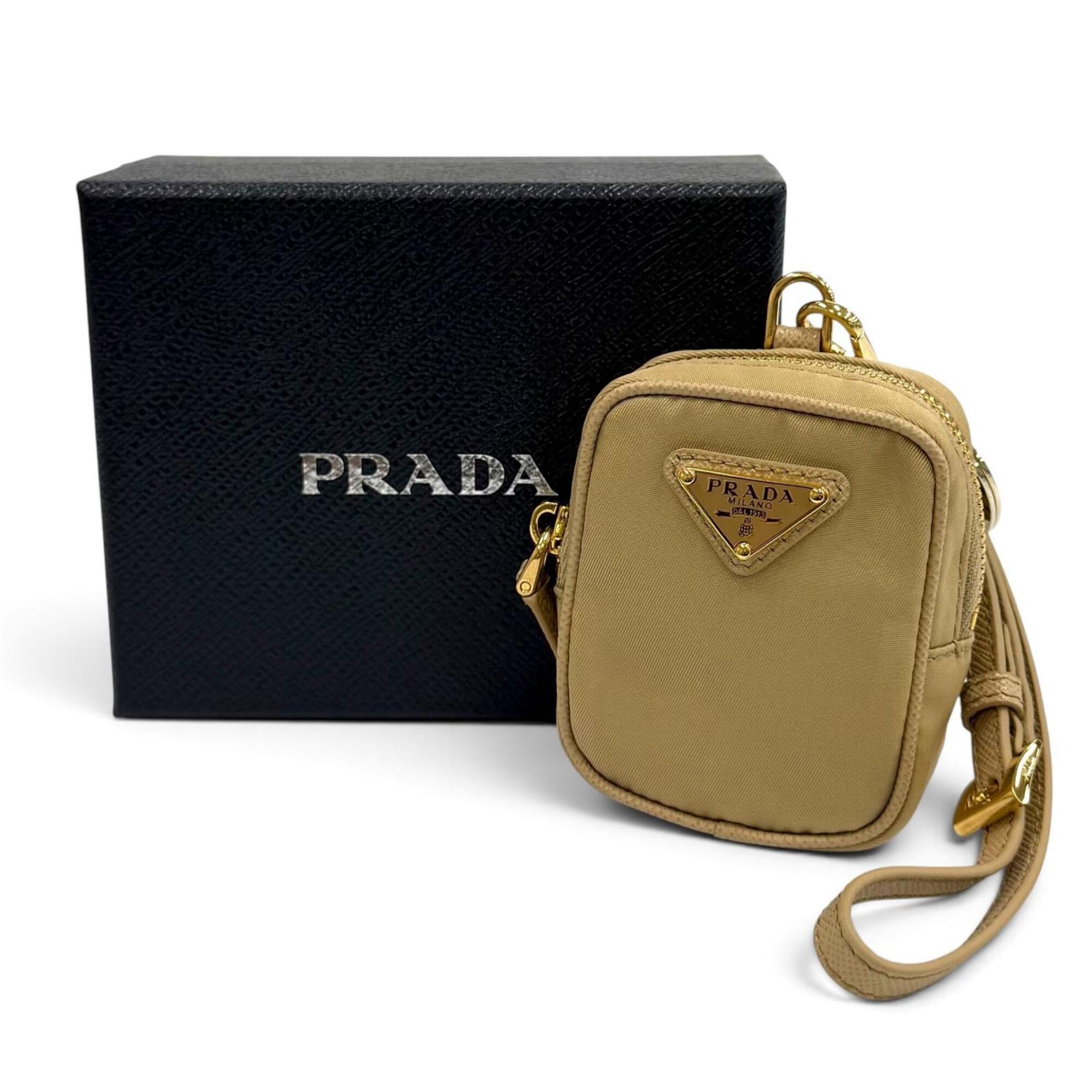 Prada Beige Pouch (Pre-Owned)