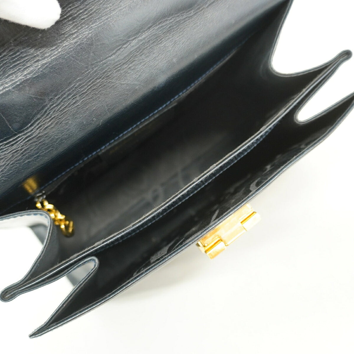 Salvatore Ferragamo Black Leather Handbag (Pre-Owned)