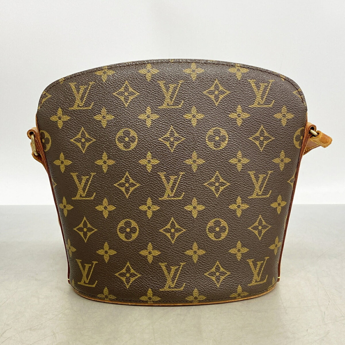 Louis Vuitton Brown Shoulder Bag (Pre-Owned)
