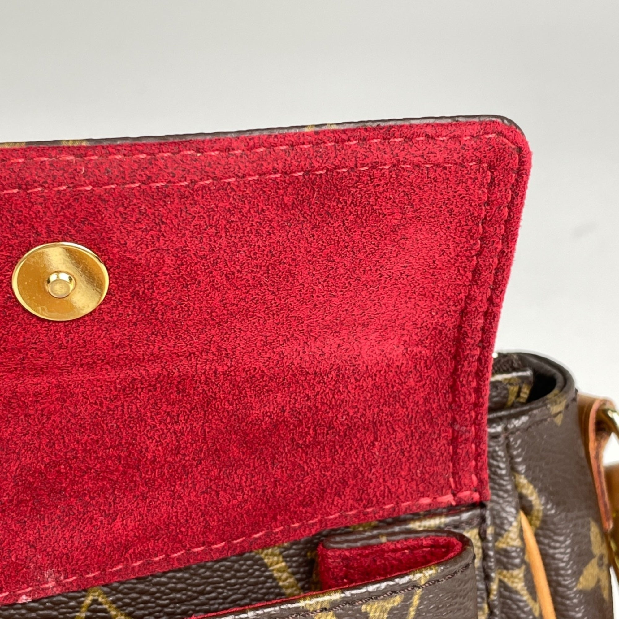 Louis Vuitton Brown Monogram Pochette Shoulder Bag (Pre-Owned)