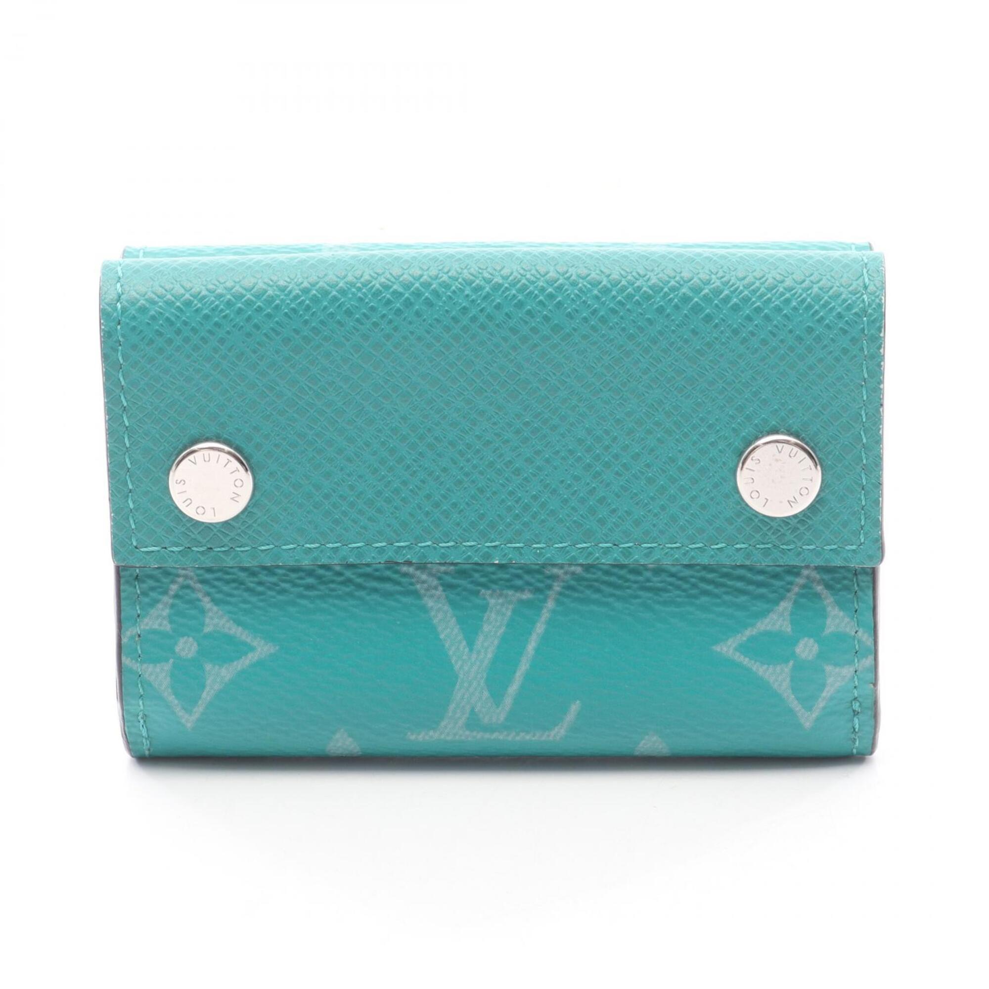 Louis Vuitton Green Vert Taigarama Leather Pvc Wallet (Tri-Fold) (Pre-Owned)