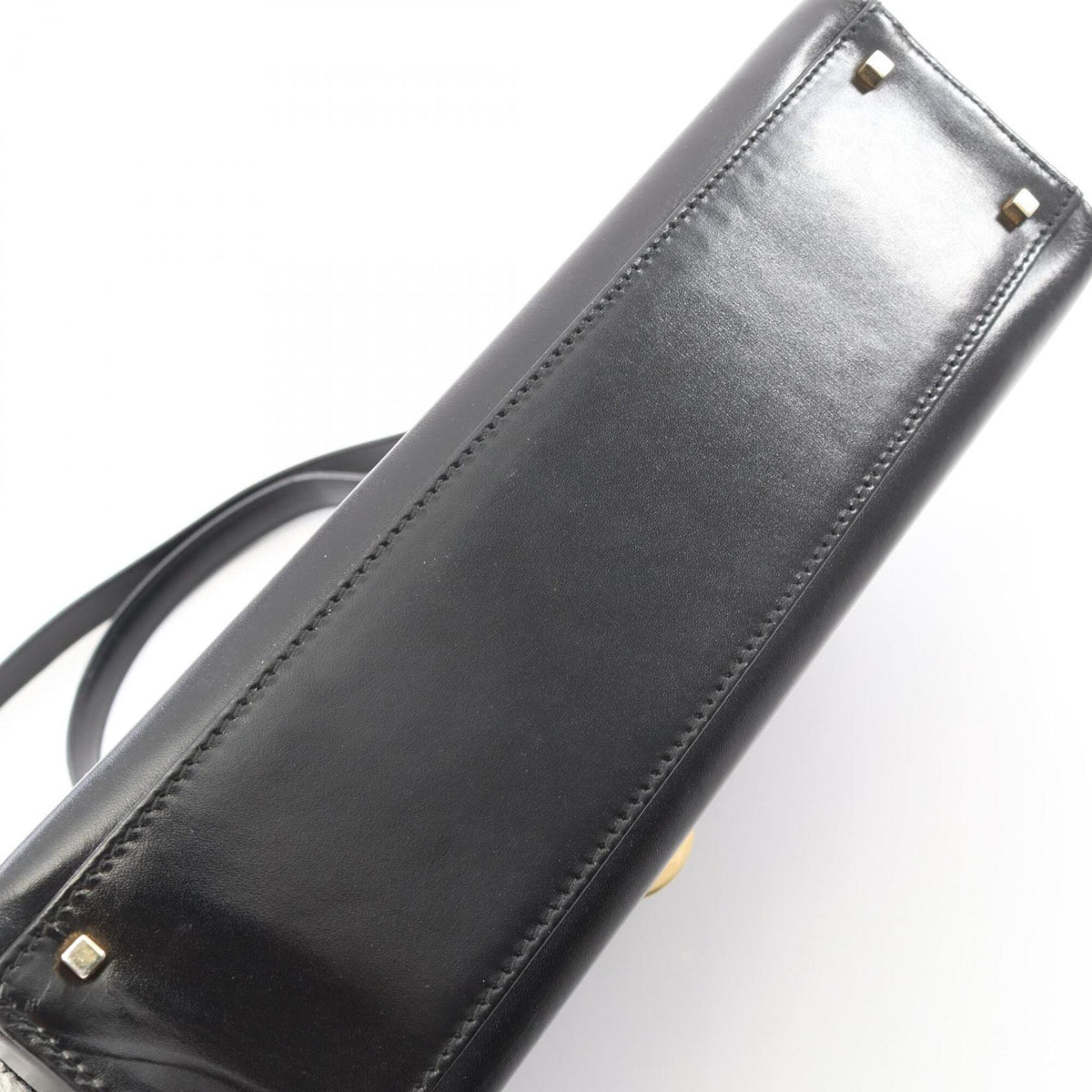 Salvatore Ferragamo Black Leather Handbag (Pre-Owned)
