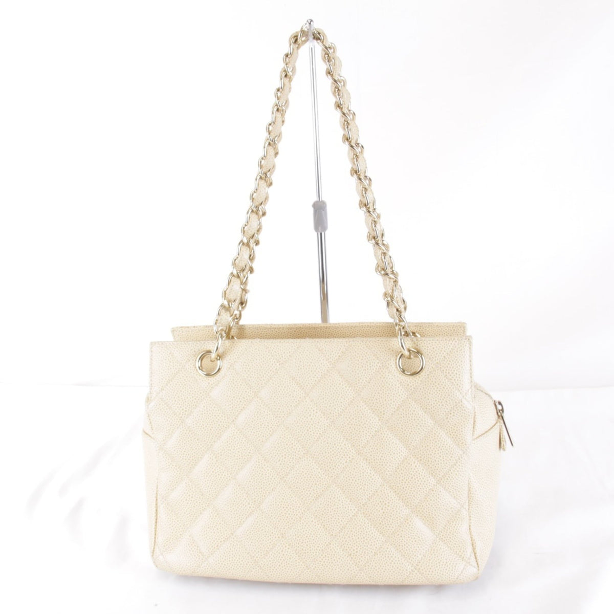 Chanel Beige Leather Shoulder Bag (Pre-Owned)