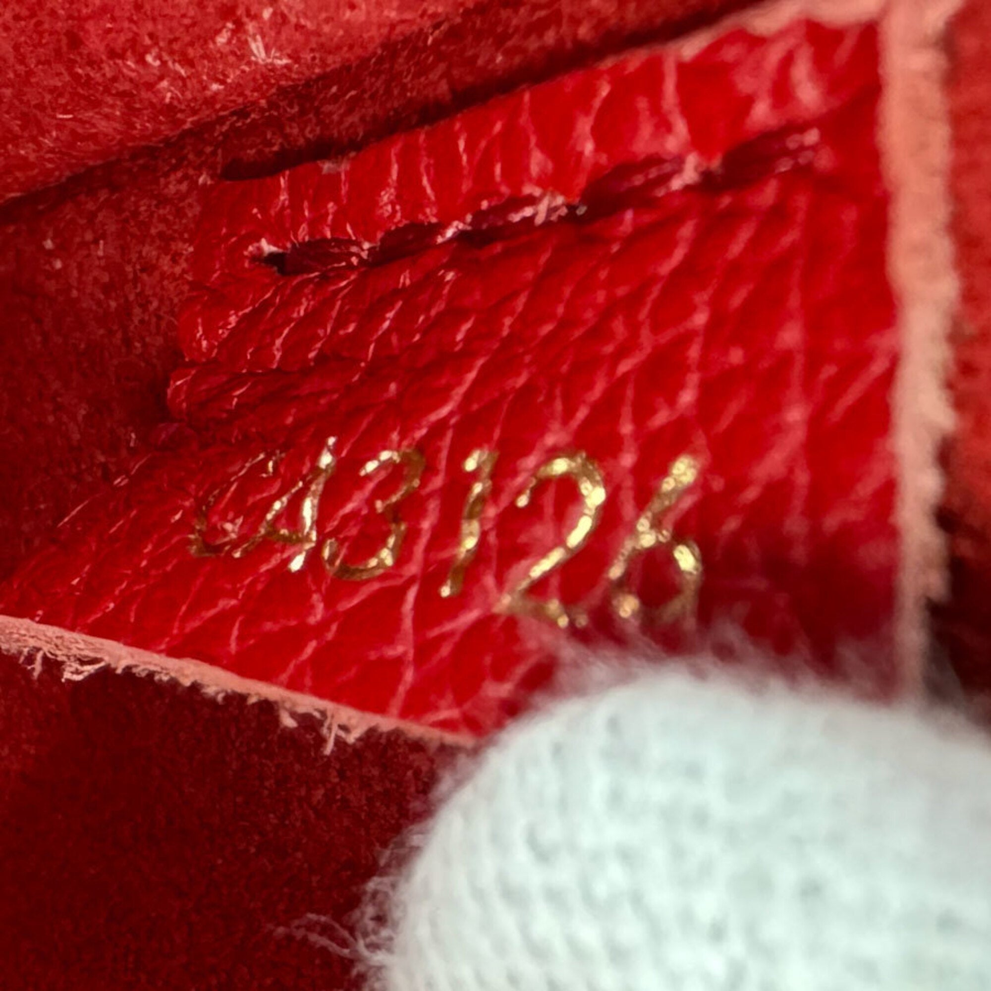 Louis Vuitton Brown Monogram Red Color Monogram Shoulder Bag (Pre-Owned)