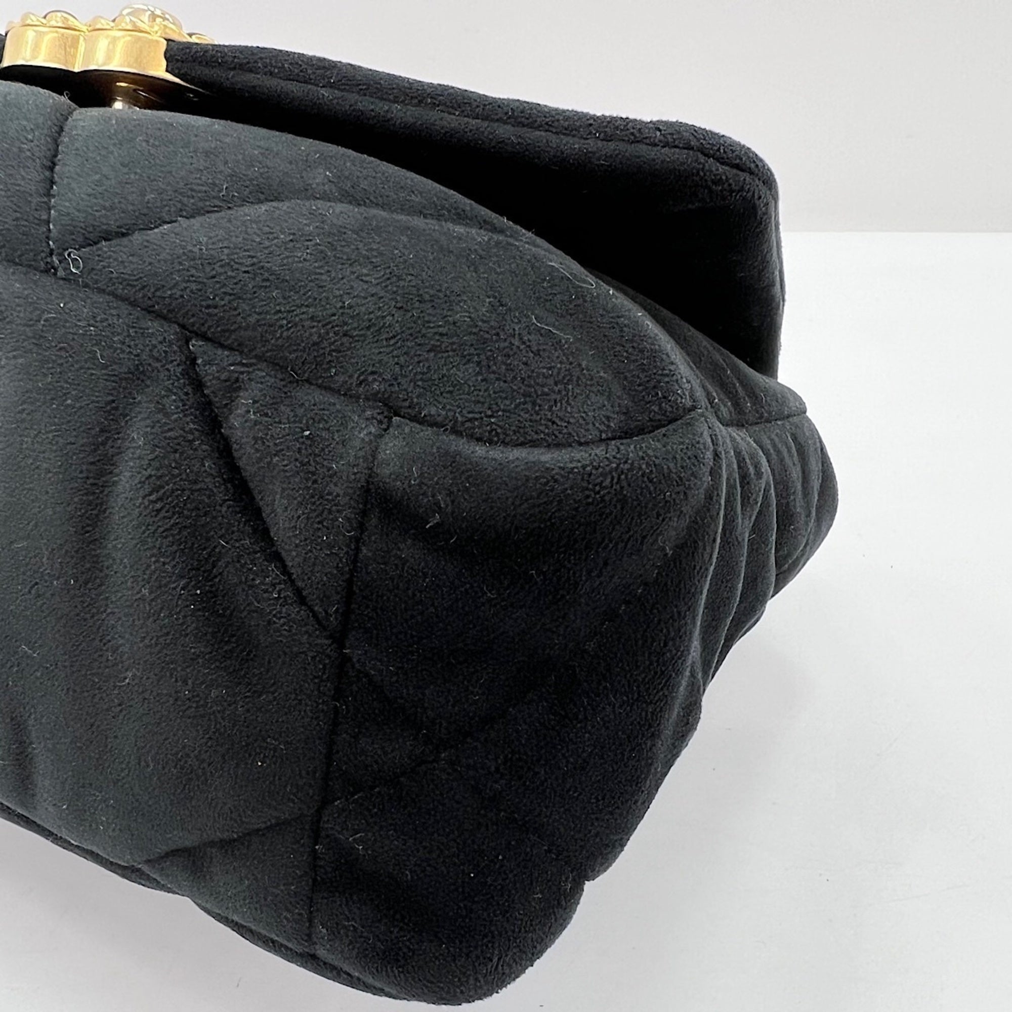 Chanel Matelasse Black Velvet Shoulder Bag (Pre-Owned)