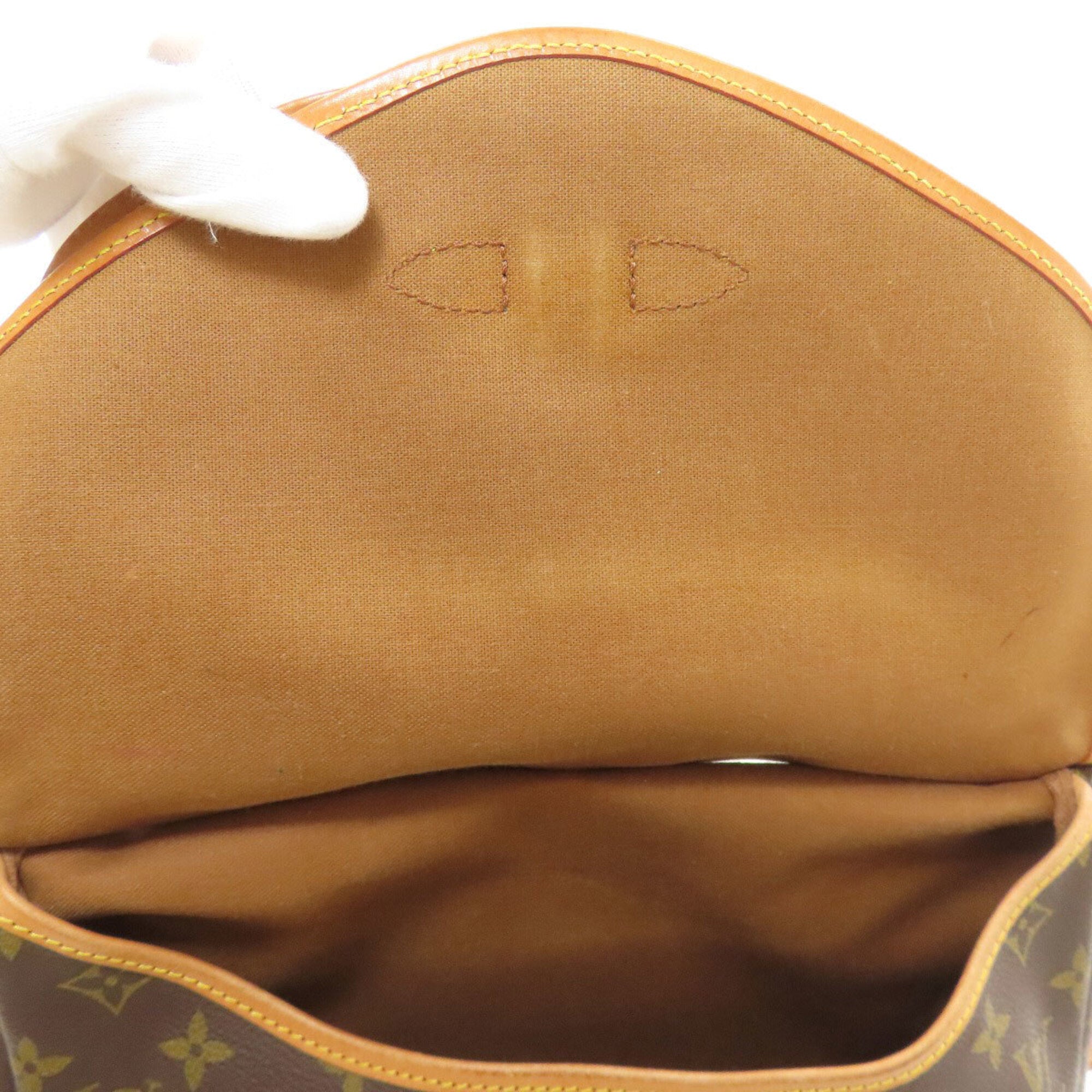 Louis Vuitton Monogram Monogram Shoulder Bag (Pre-Owned)