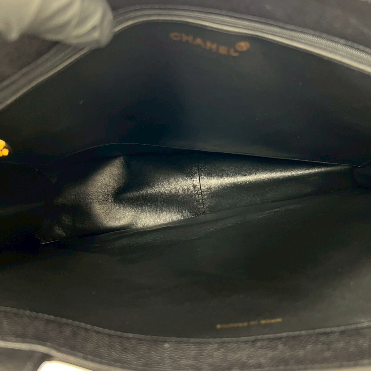 Chanel Black Grained Calfskin Tote Bag (Pre-Owned)