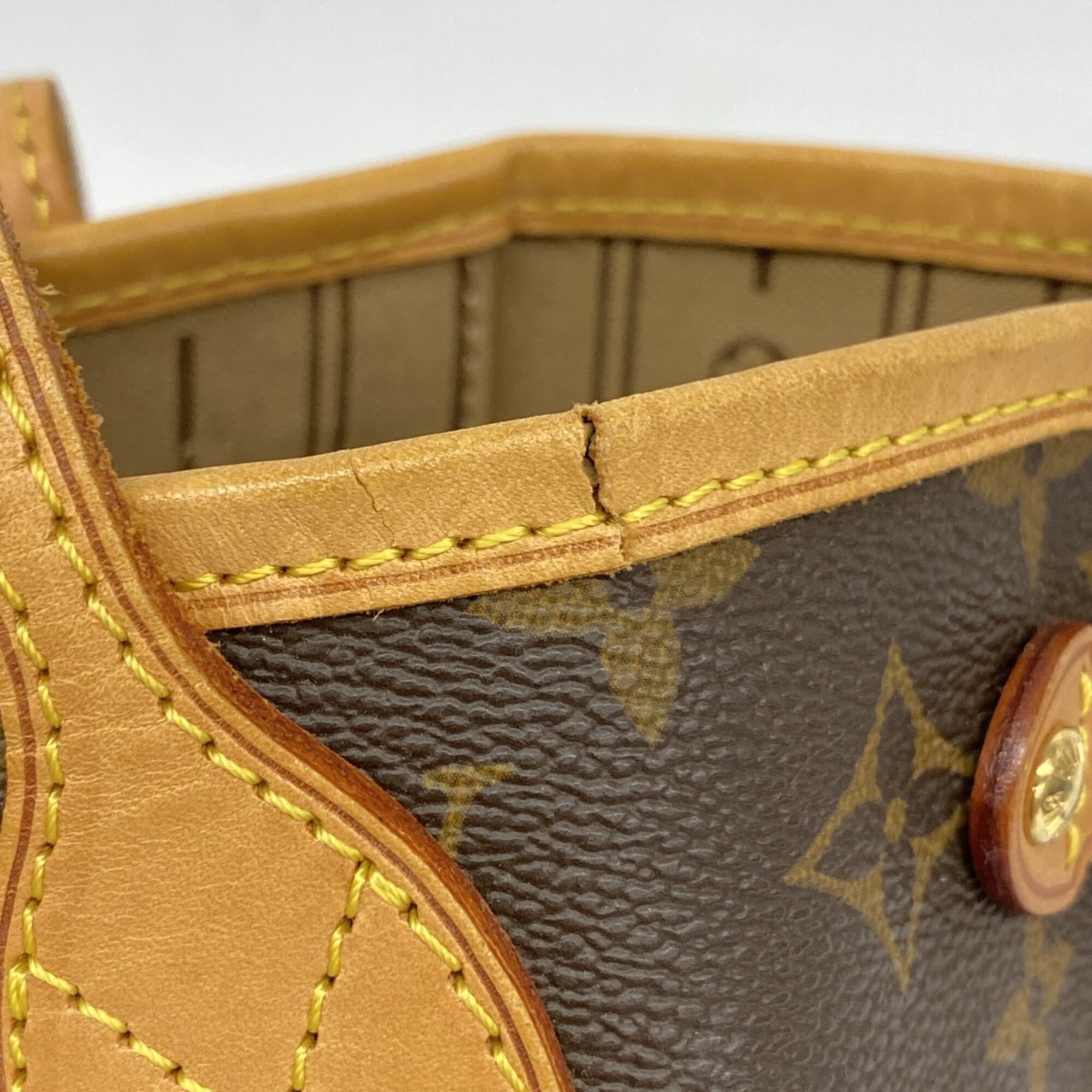 Louis Vuitton Brown Tote Bag (Pre-Owned)