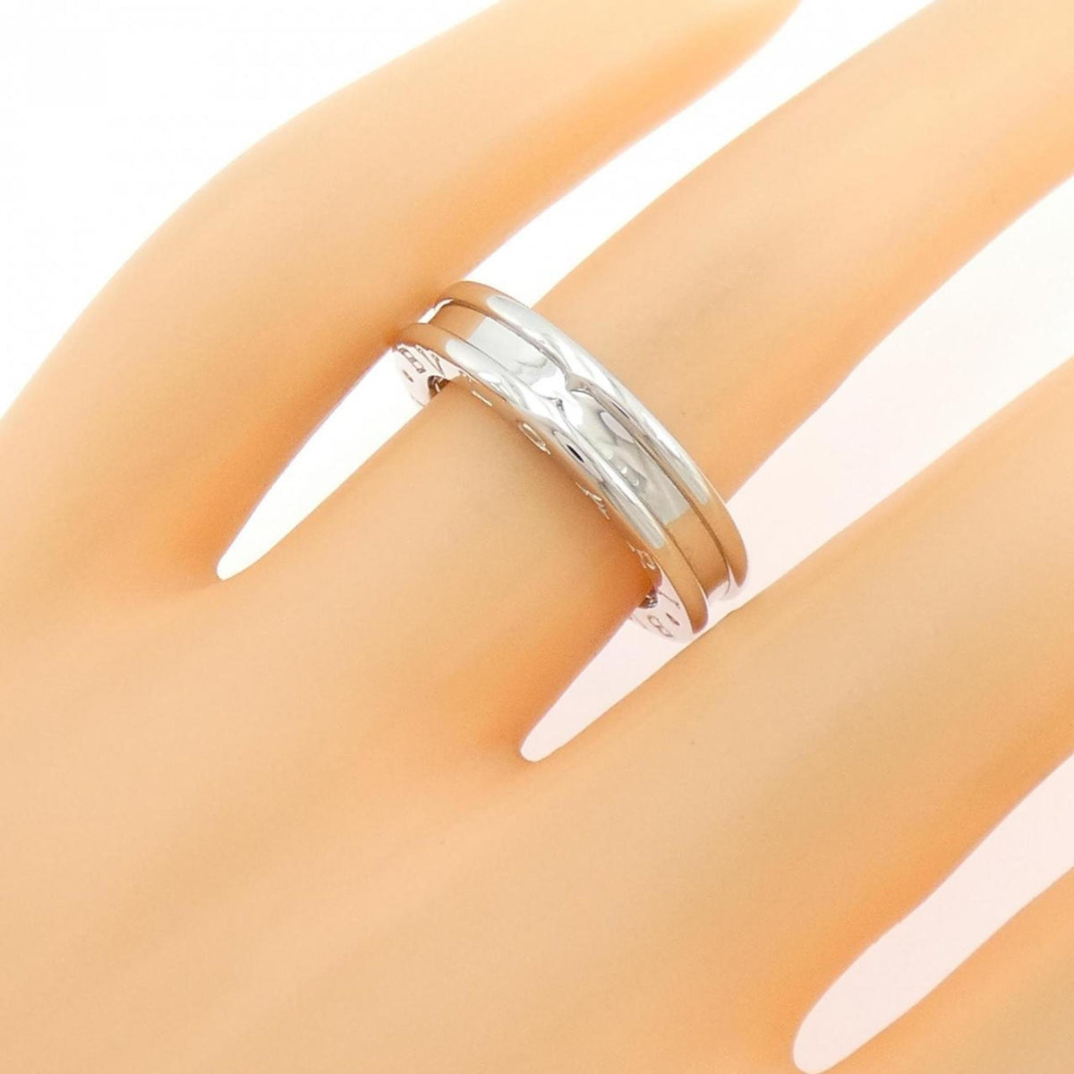 Bvlgari B.Zero1 White Gold (18K) Band Ring (Pre-Owned)