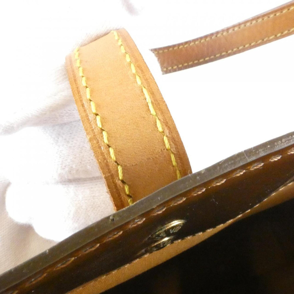 Louis Vuitton Bronze Handbag (Pre-Owned)
