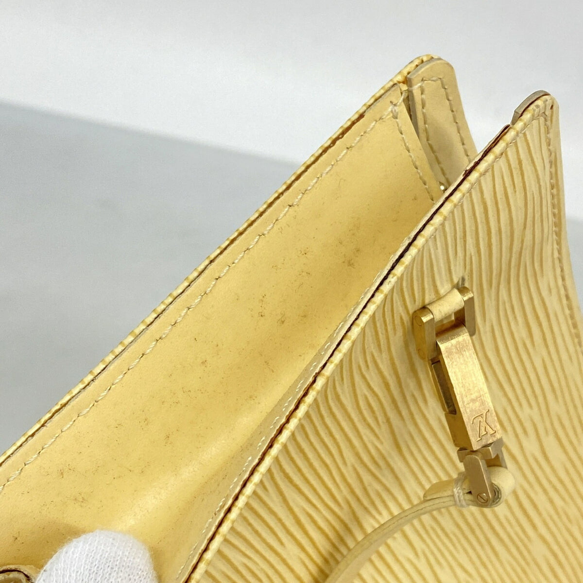 Louis Vuitton Yellow Fanny Pack (Pre-Owned)