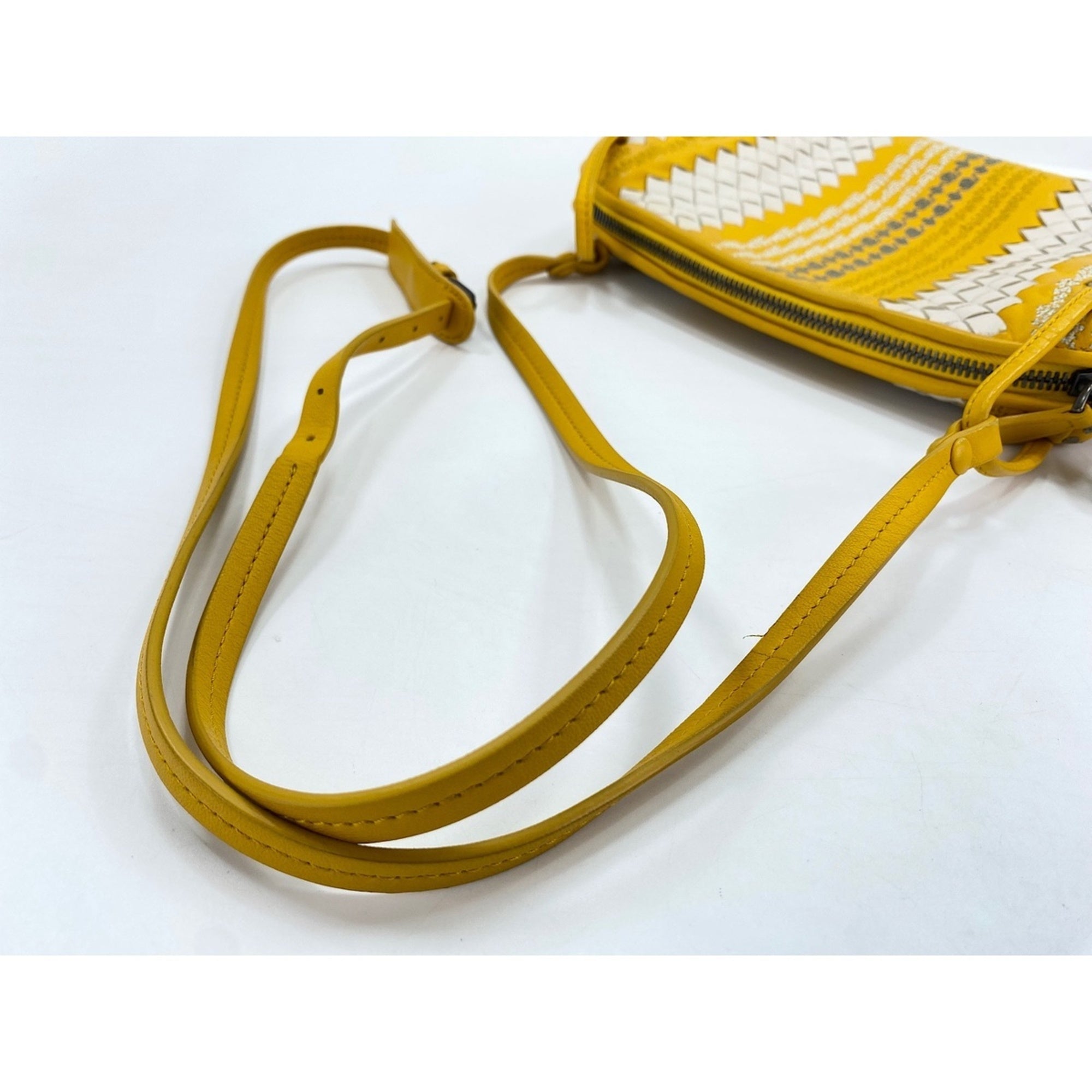 Bottega Veneta Yellow Shoulder Bag (Pre-Owned)