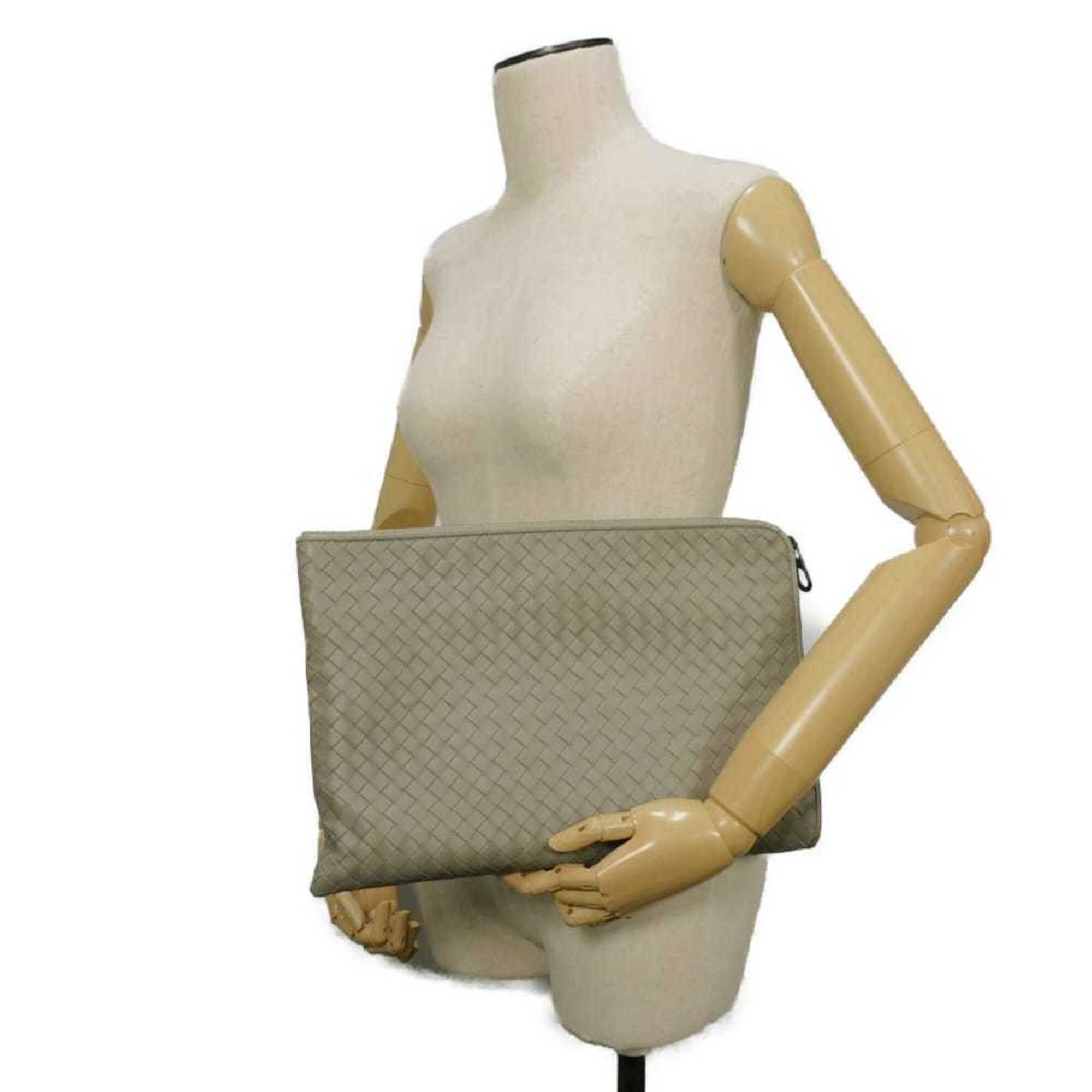 Bottega Veneta Gray Leather Clutch Bag (Pre-Owned)