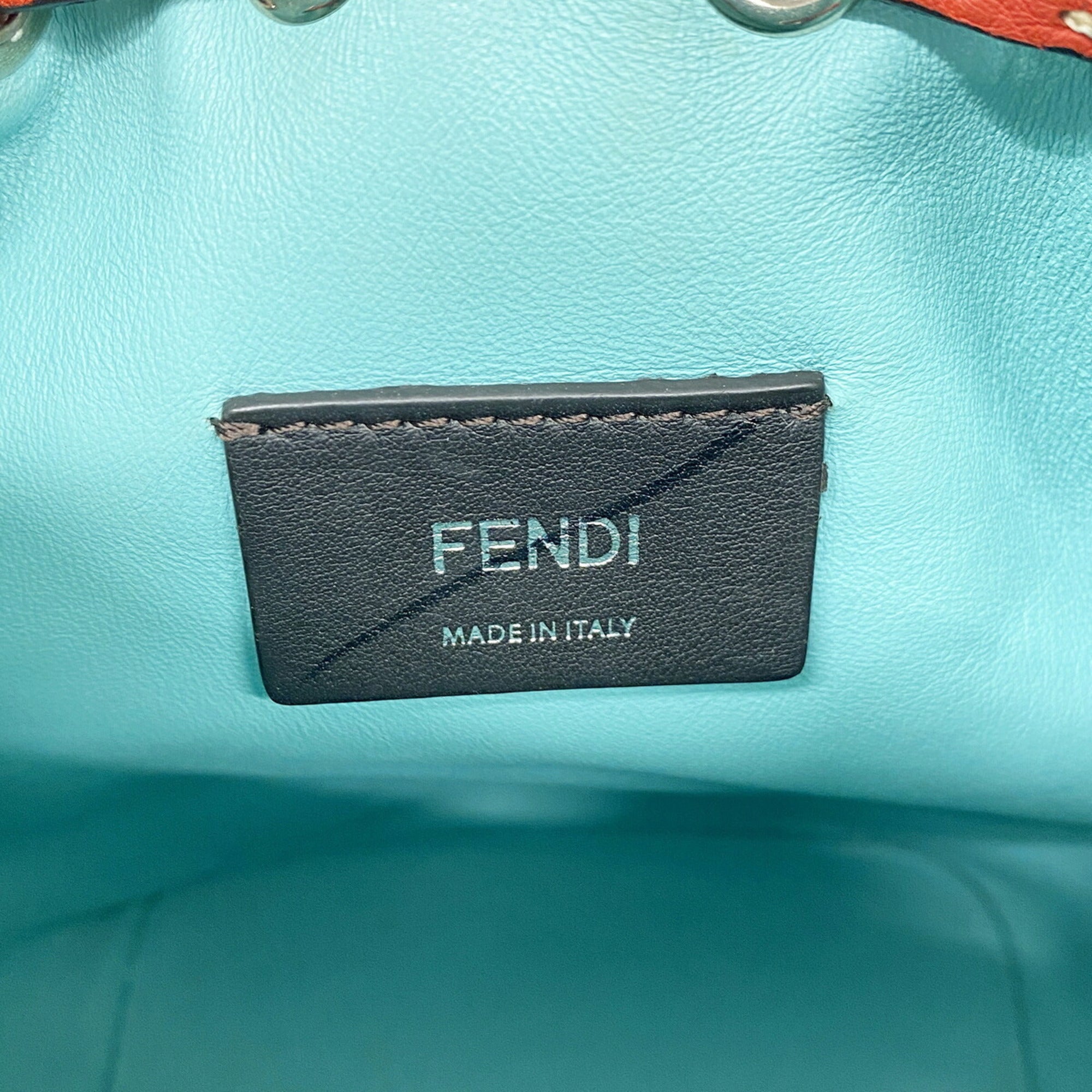 Fendi Red Color Leather Handbag (Pre-Owned)