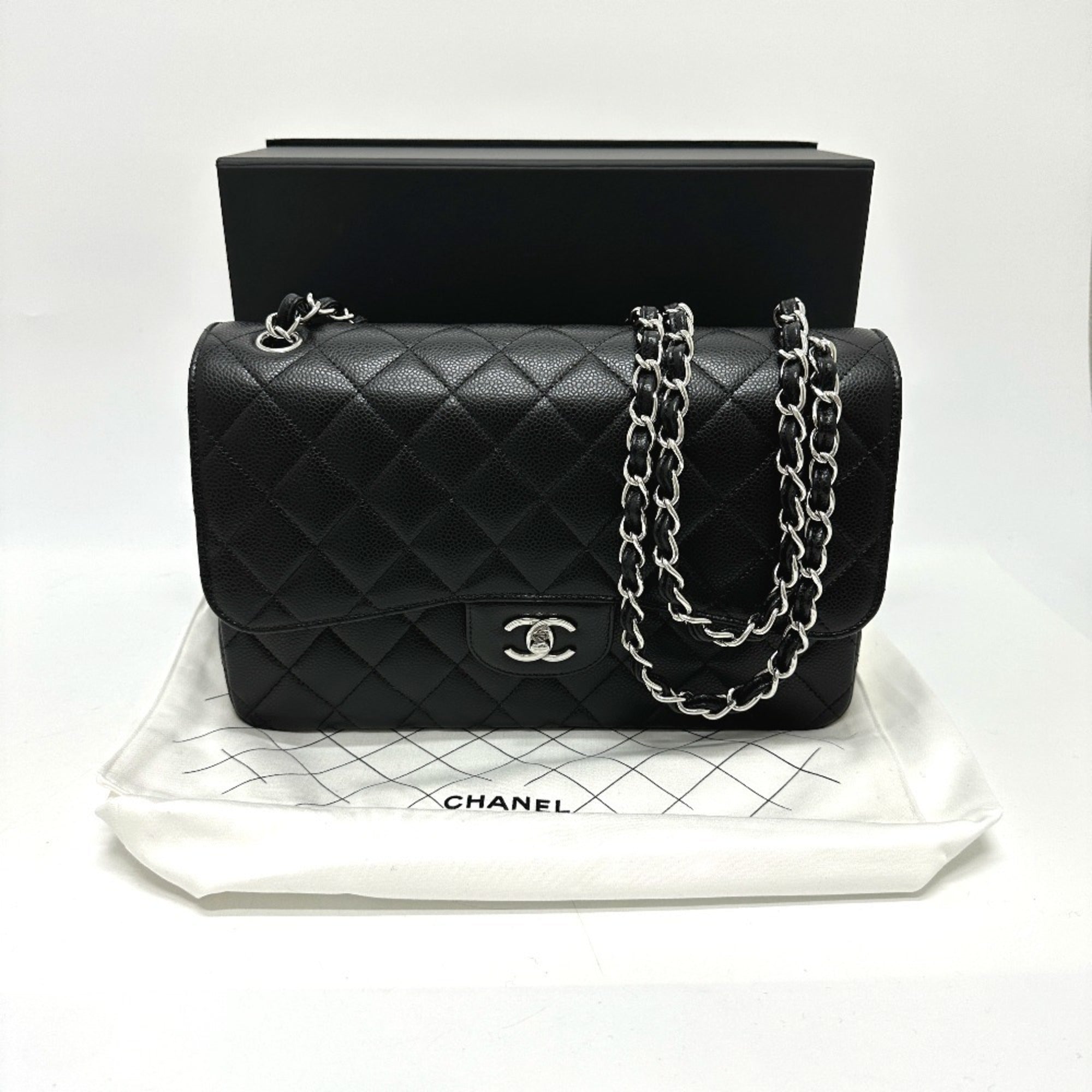 Chanel Black Grained Calfskin Shoulder Bag (Pre-Owned)