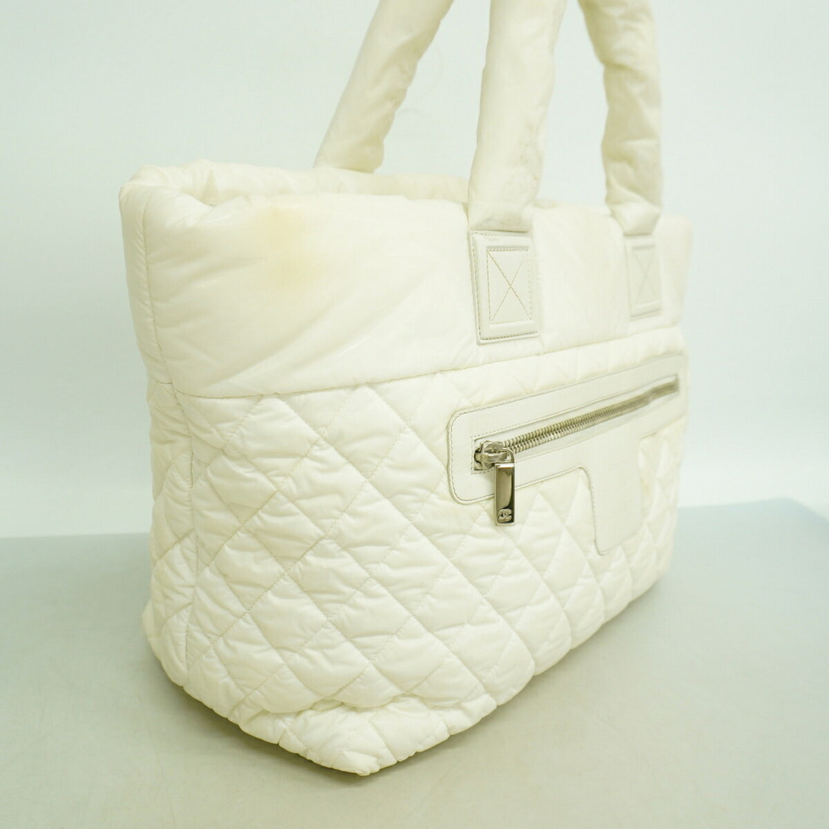 Chanel White Nylon Tote Bag (Pre-Owned)