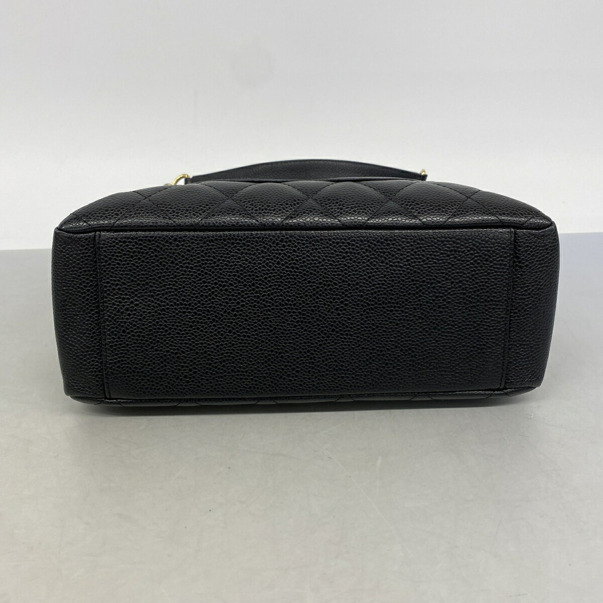 Chanel Black Grained Calfskin Tote Bag (Pre-Owned)