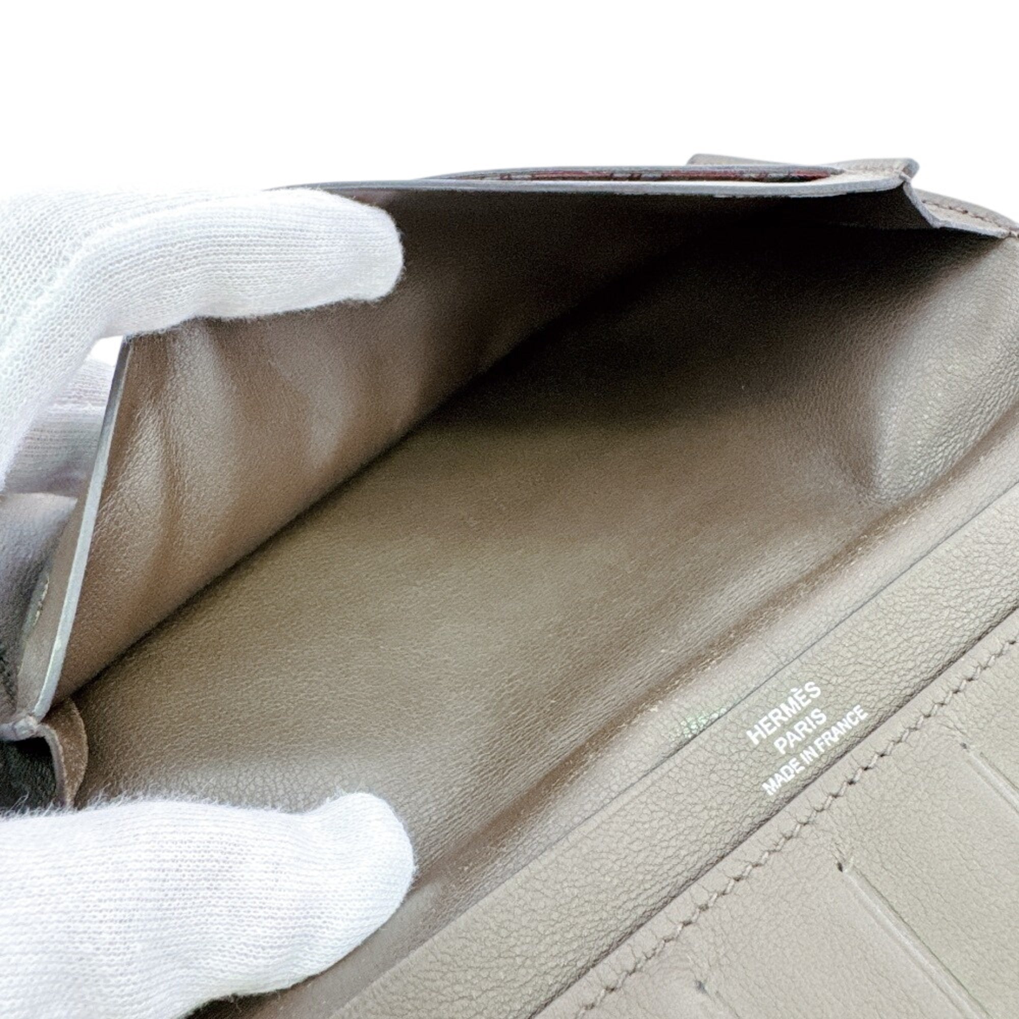 Hermes Brown Leather Wallet (Bi-Fold) (Pre-Owned)