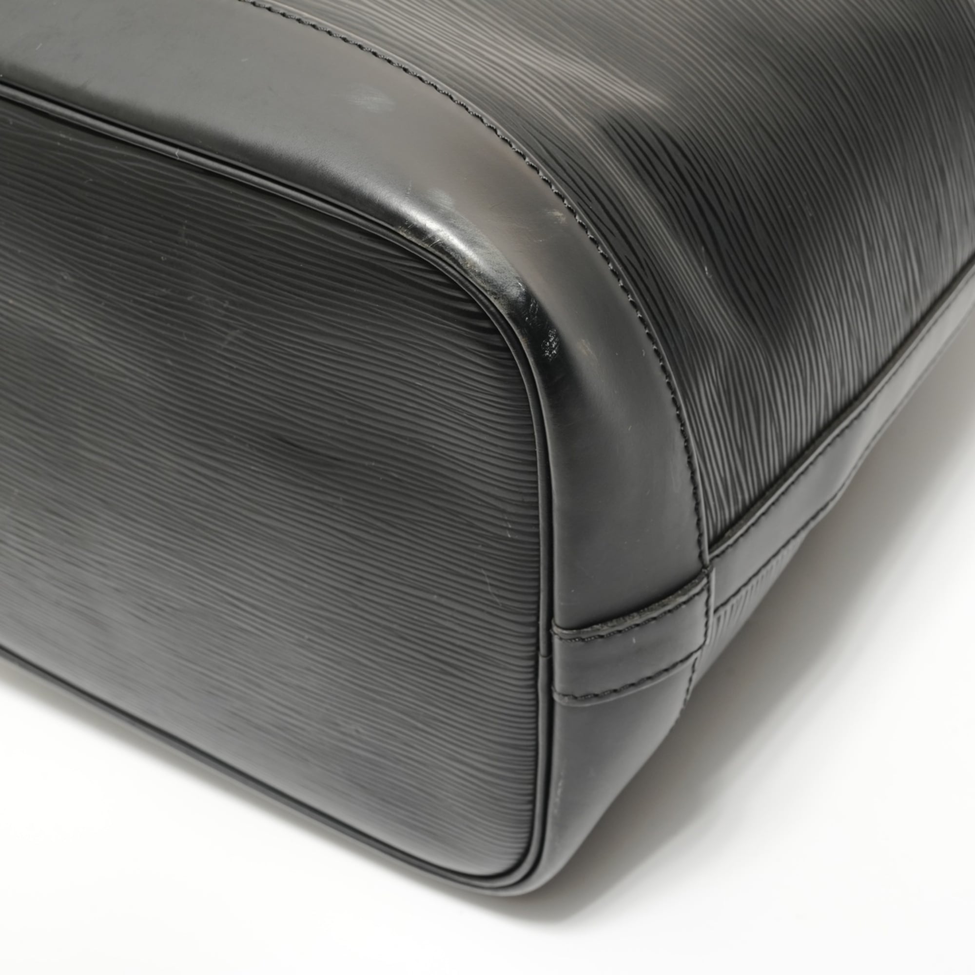 Louis Vuitton Epi Black Epi Leather Shoulder Bag (Pre-Owned)
