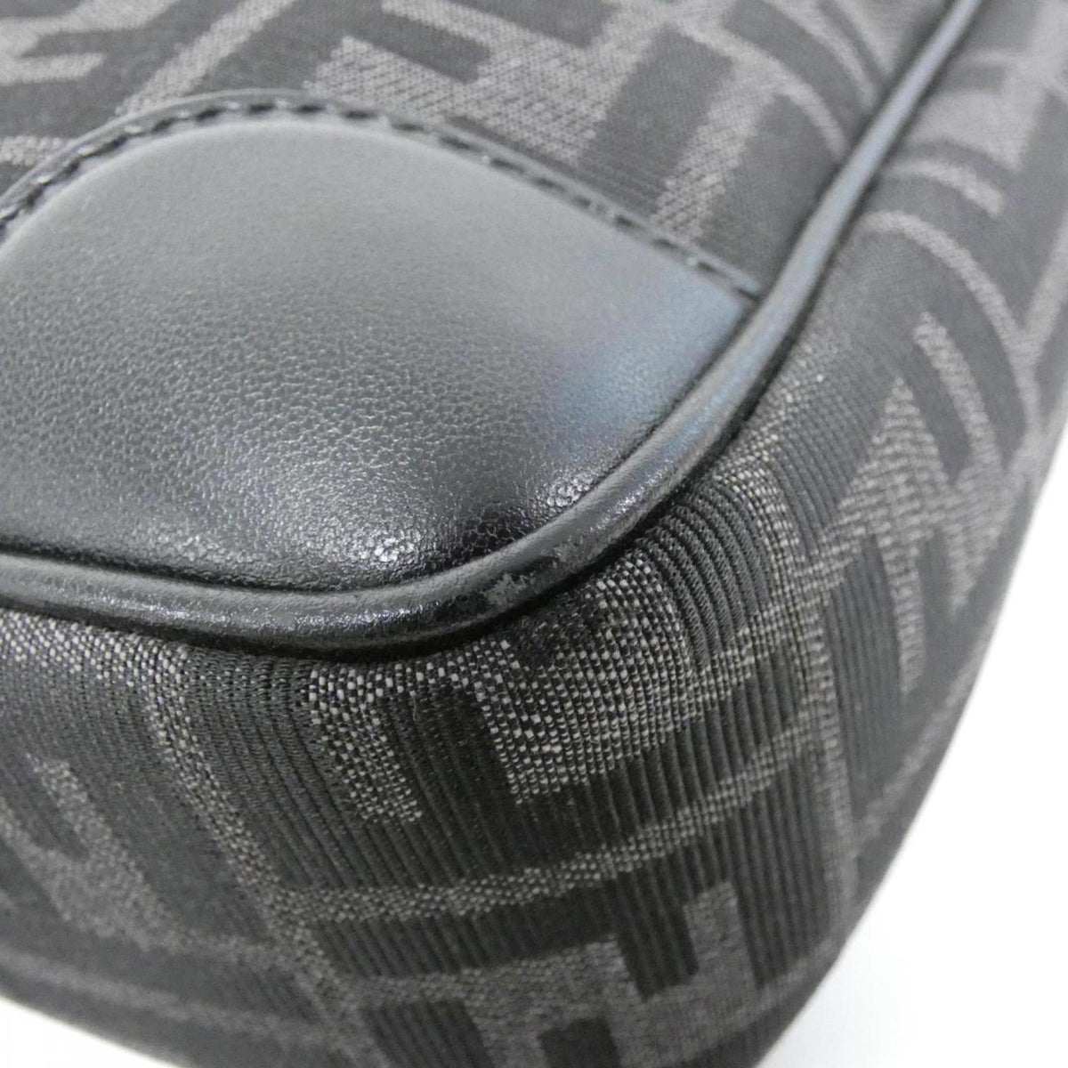 Fendi Silver Canvas Leather Shoulder Bag (Pre-Owned)