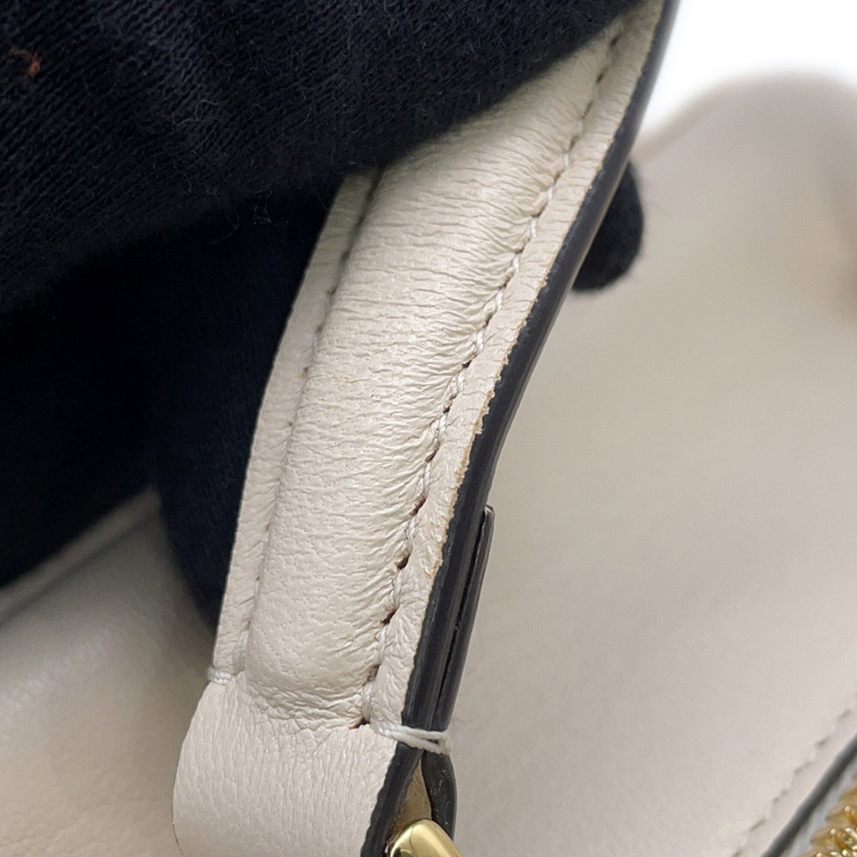 Gucci Beige Leather Handbag (Pre-Owned)