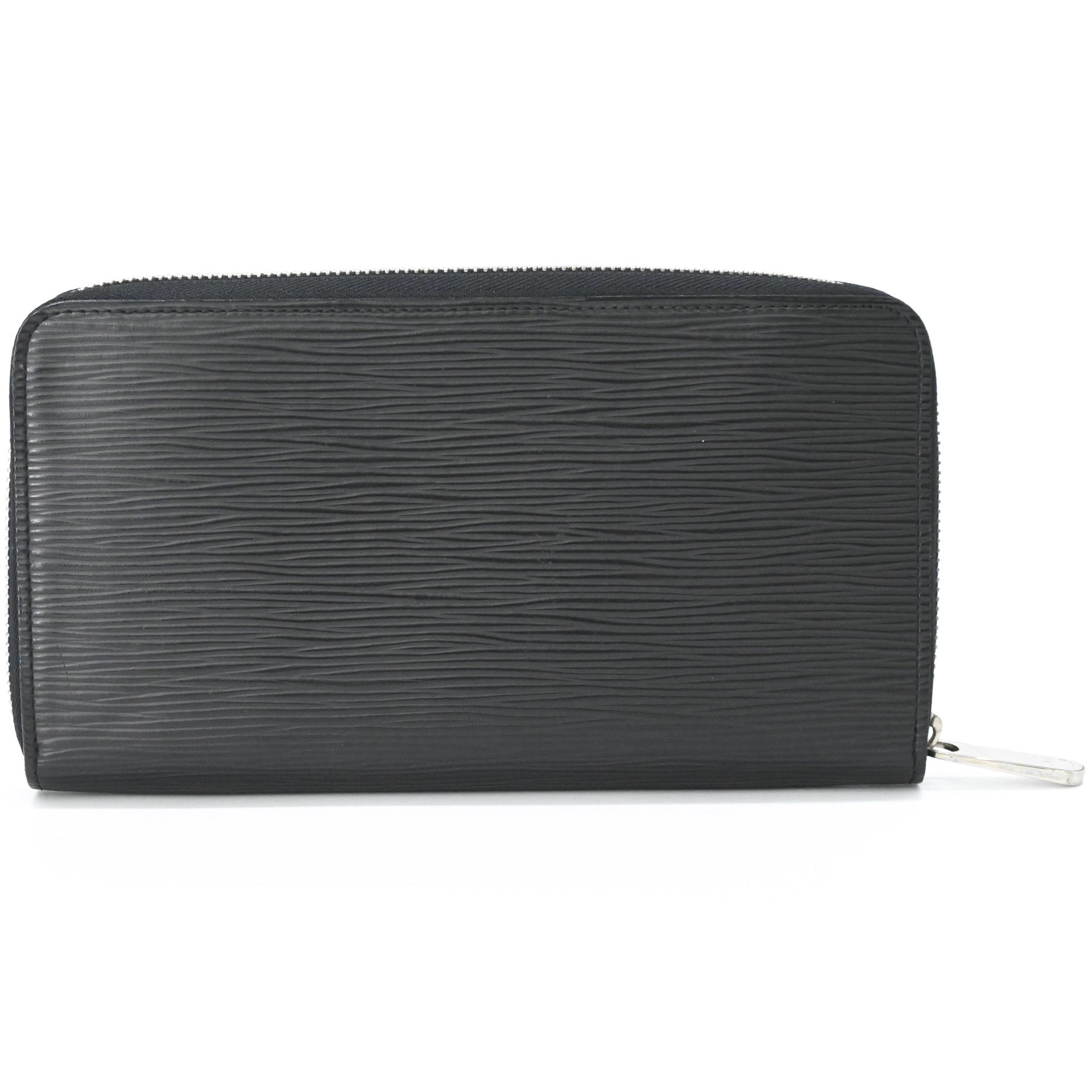 Louis Vuitton Black Epi Leather Long Wallet (Bi-Fold) (Pre-Owned)