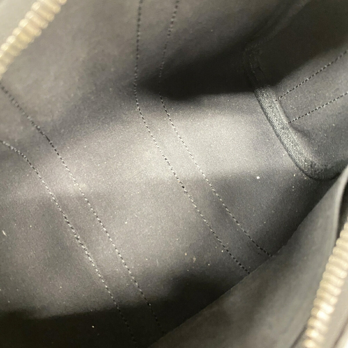 Louis Vuitton Black Gray Handbag (Pre-Owned)