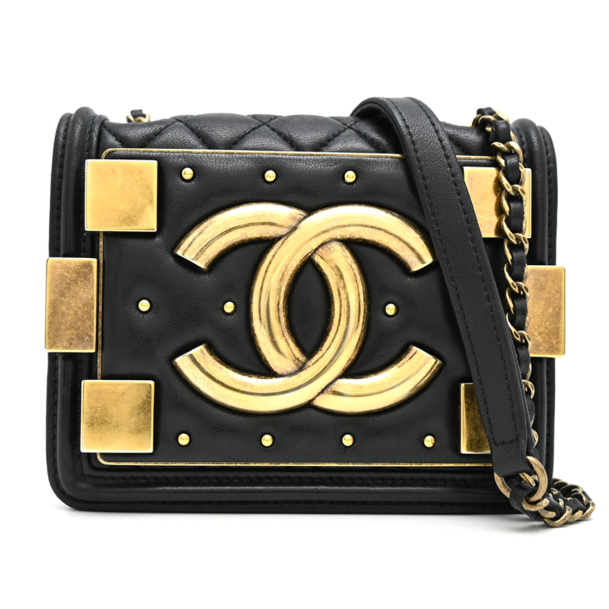 Chanel Black Leather Shoulder Bag (Pre-Owned)