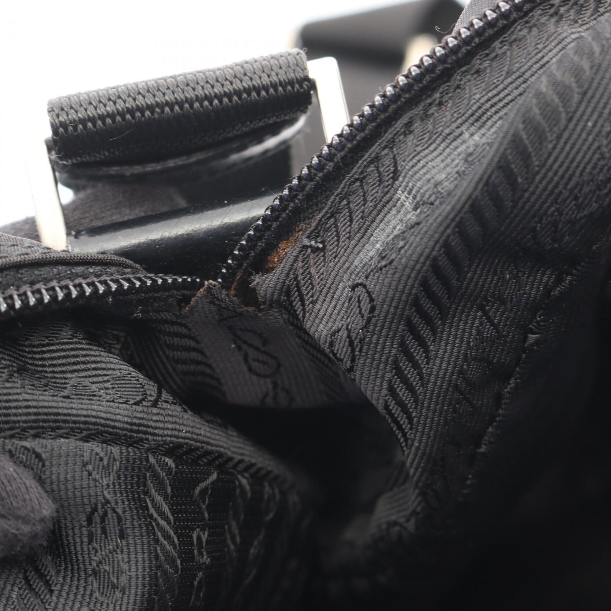 Prada Black Nylon Leather Handbag Shoulder Bag (Pre-Owned)