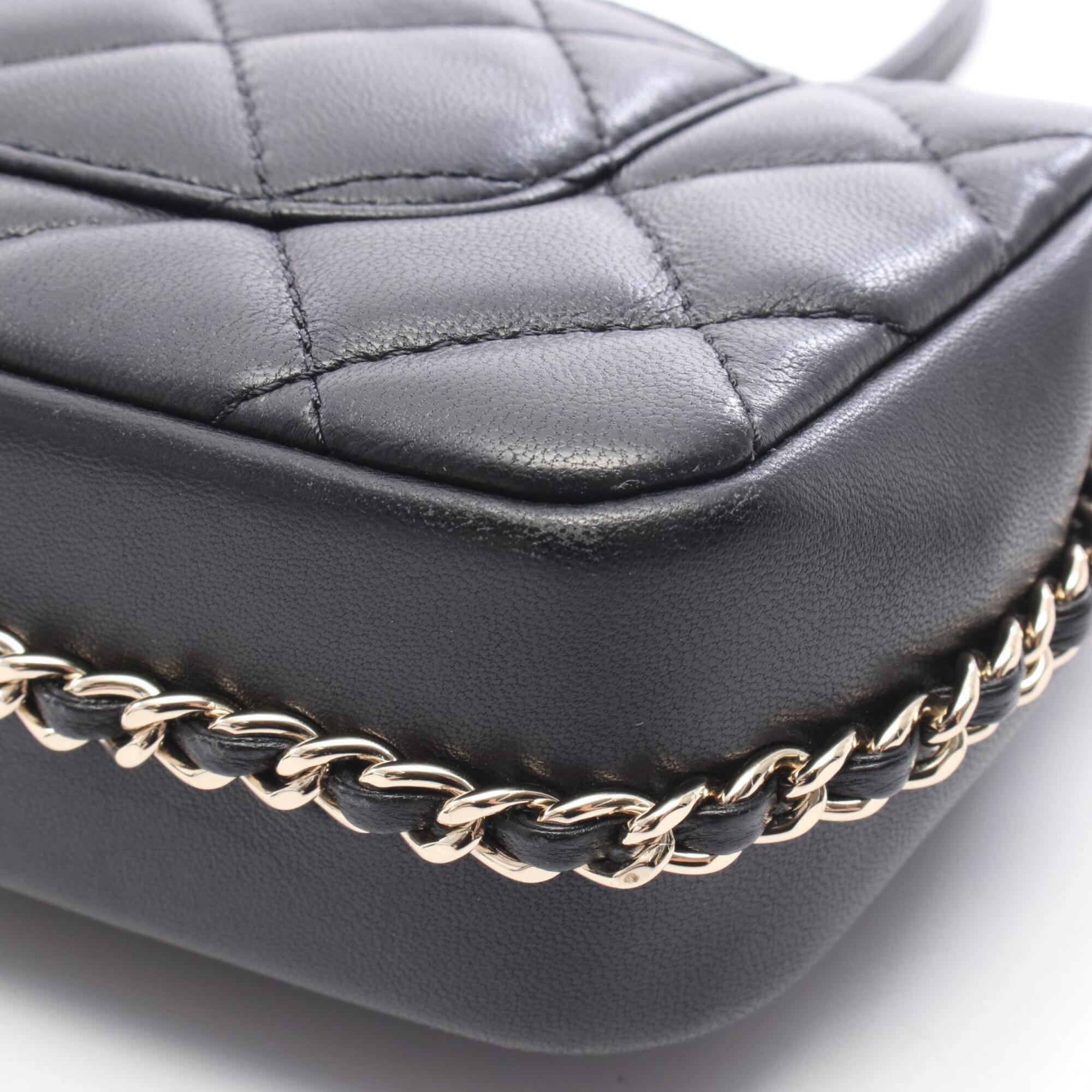 Chanel Black Leather Handbag Shoulder Bag (Pre-Owned)