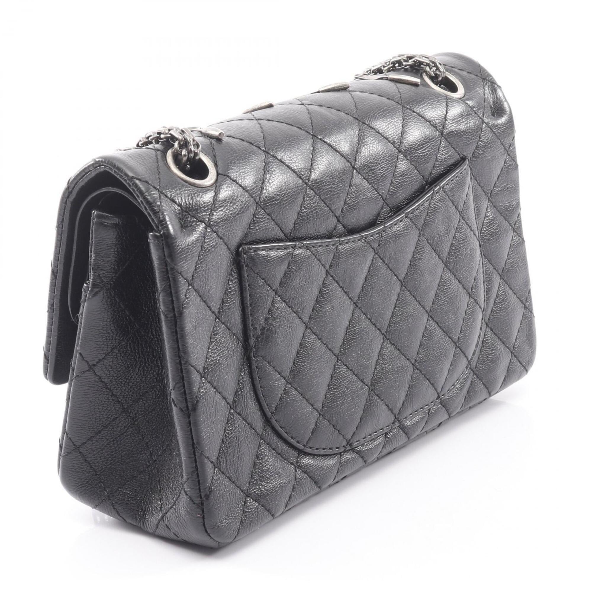 Chanel Black Leather Handbag Shoulder Bag (Pre-Owned)