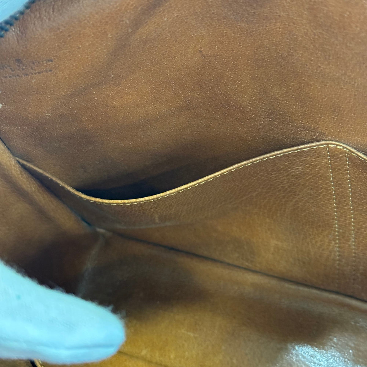 Louis Vuitton Brown Monogram Leather Shoulder Bag (Pre-Owned)