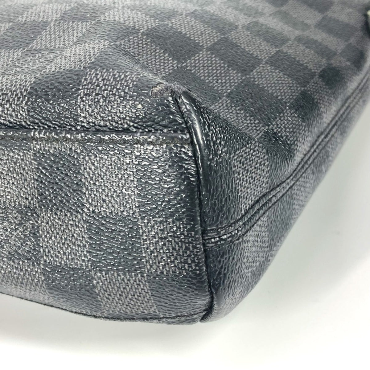 Louis Vuitton Black Damier Graphite Shoulder Bag (Pre-Owned)