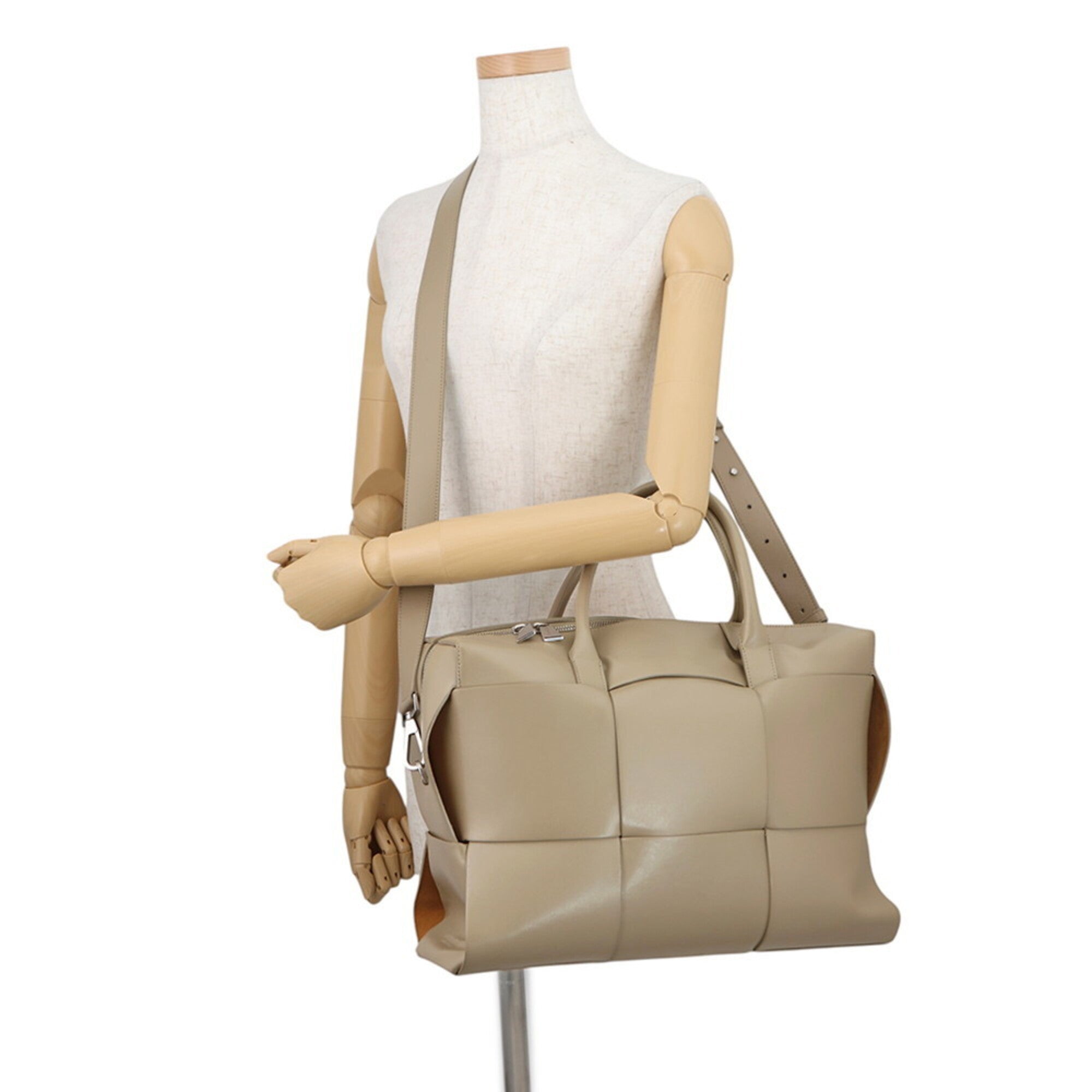Bottega Veneta Grayish Leather Handbag Shoulder Bag (Pre-Owned)