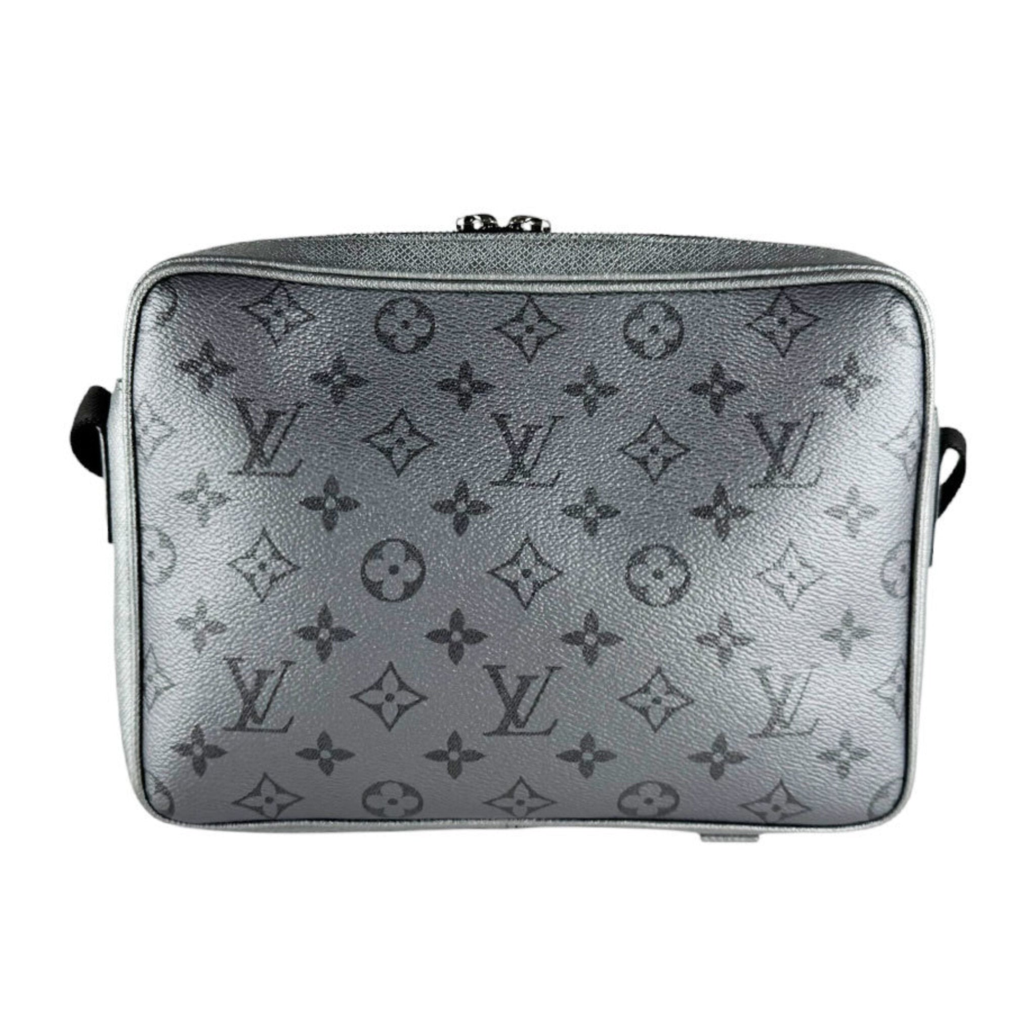 Louis Vuitton Silver Leather Shoulder Bag (Pre-Owned)