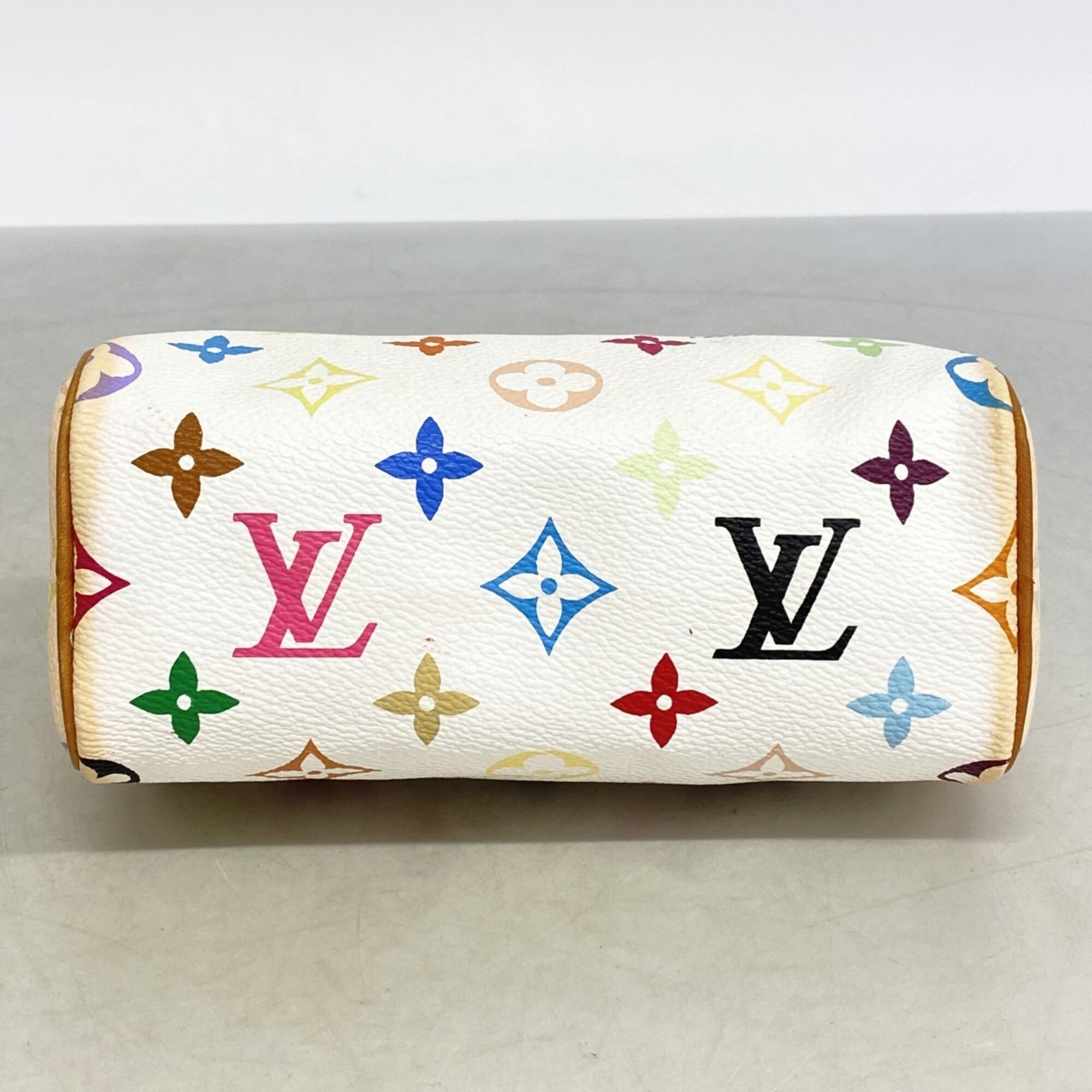Louis Vuitton Blanc Handbag (Pre-Owned)