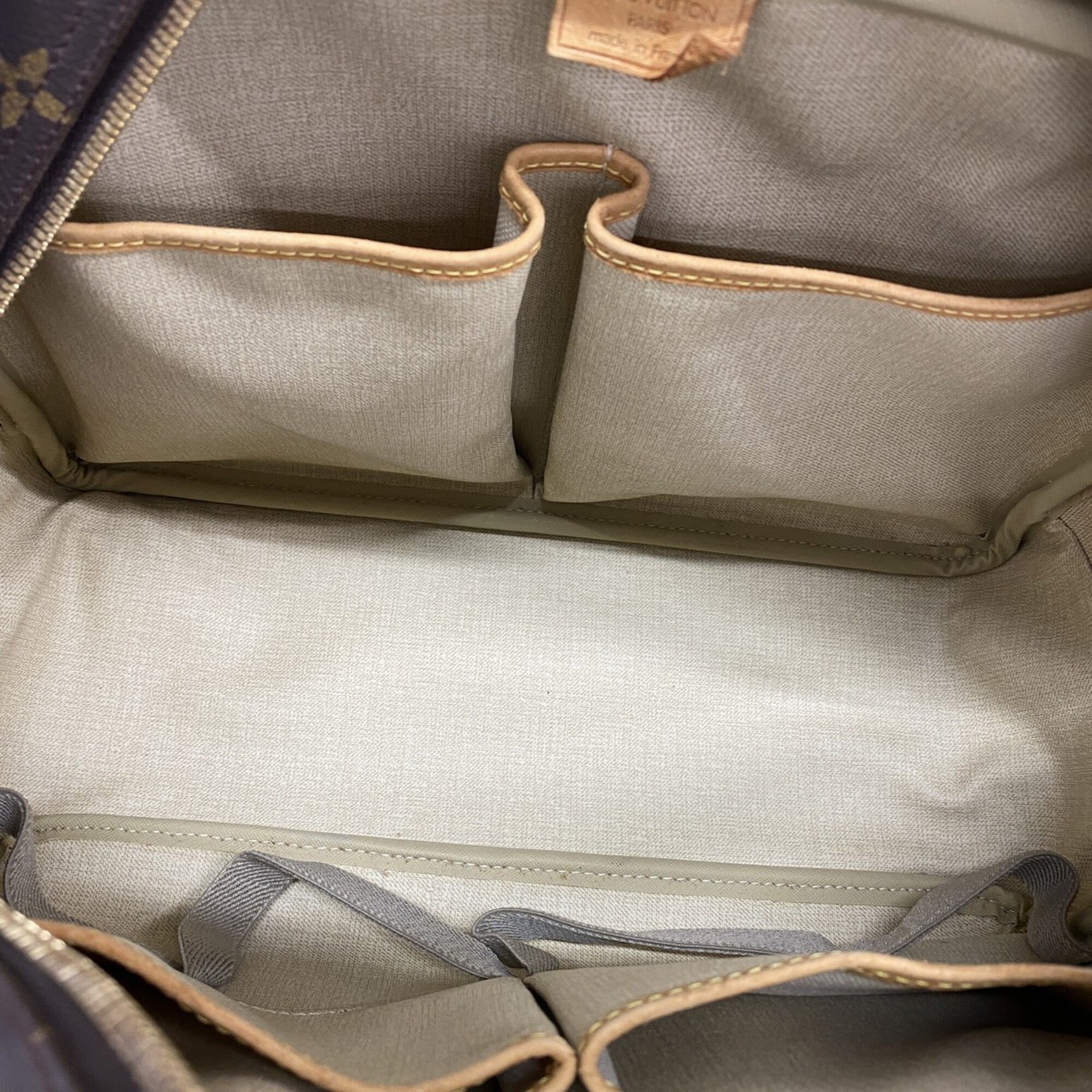 Louis Vuitton Brown Handbag (Pre-Owned)