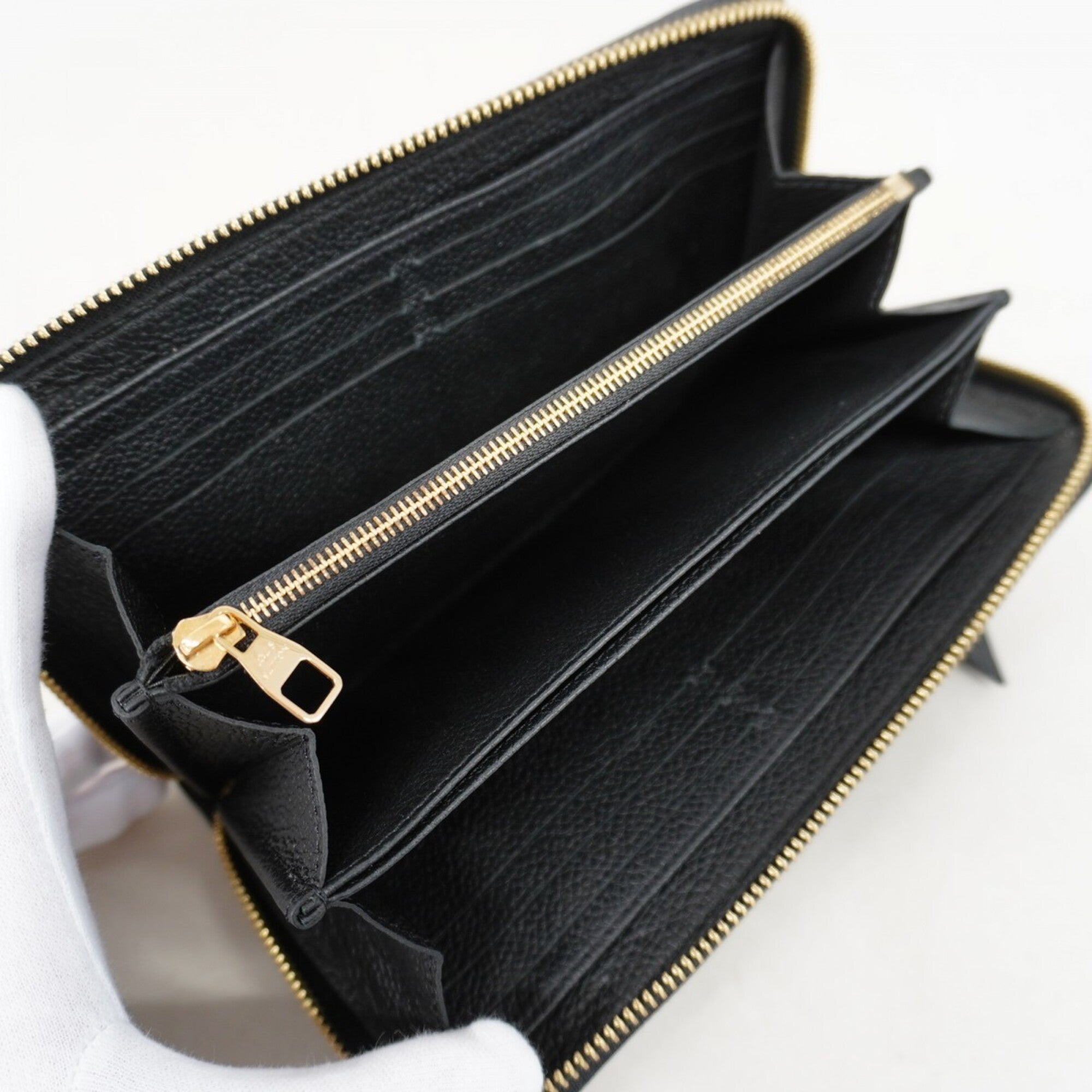 Louis Vuitton Noir Long Wallet (Bi-Fold) (Pre-Owned)